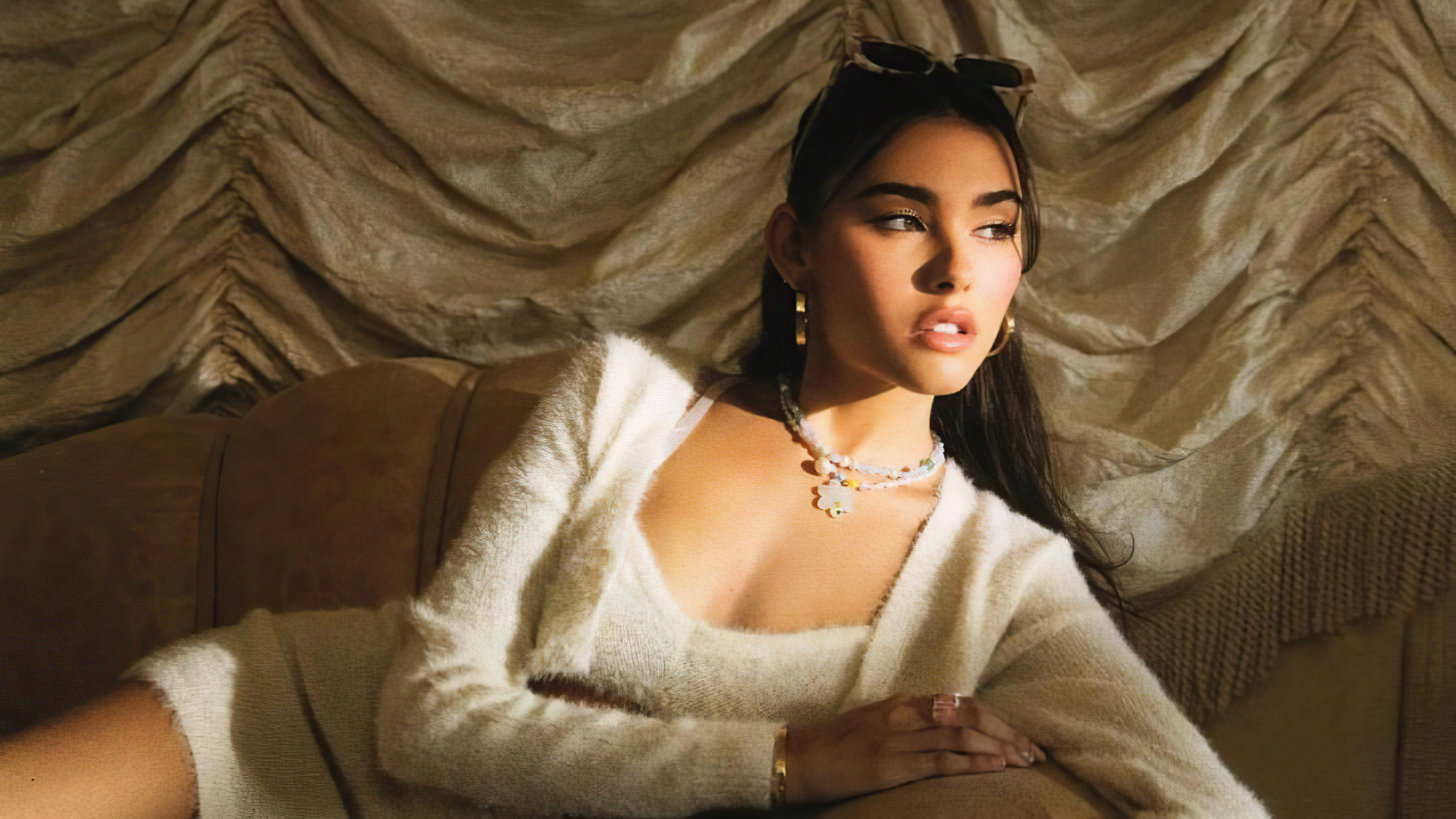 Model Madison Beer Wallpapers