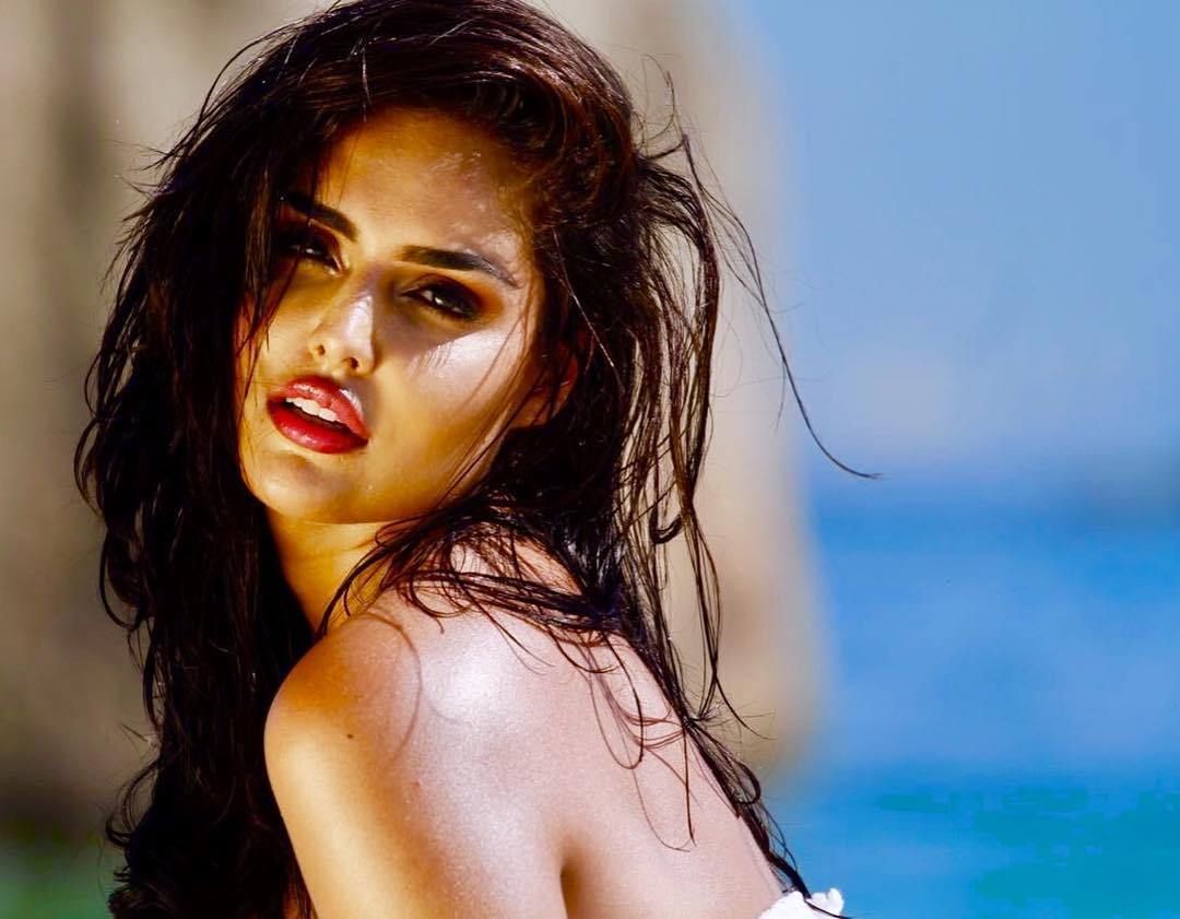 Nathalia Kaur Wallpapers