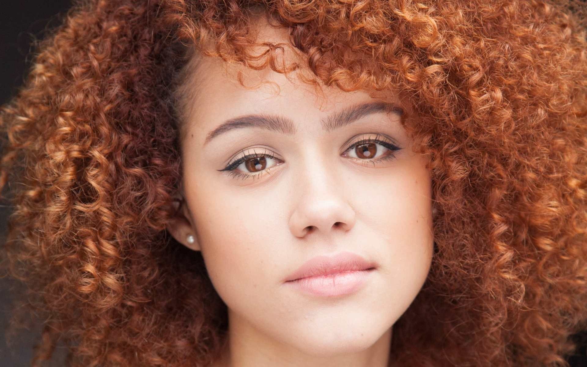 Nathalie Emmanuel Wallpapers