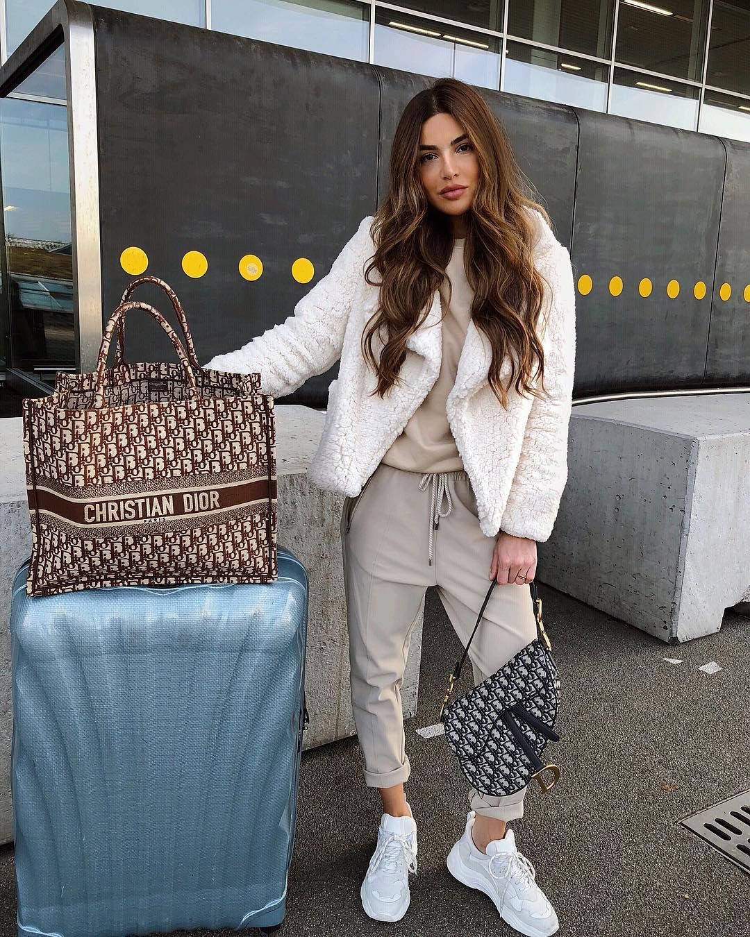 Negin Mirsalehi Wallpapers