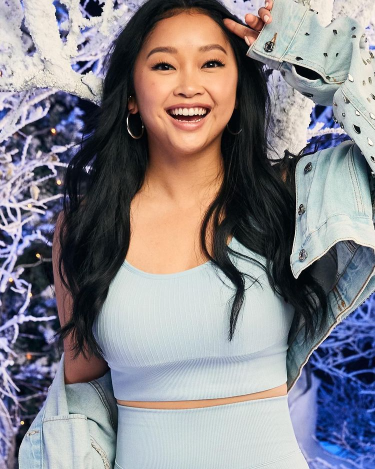 New 2020 Lana Condor 4K Wallpapers