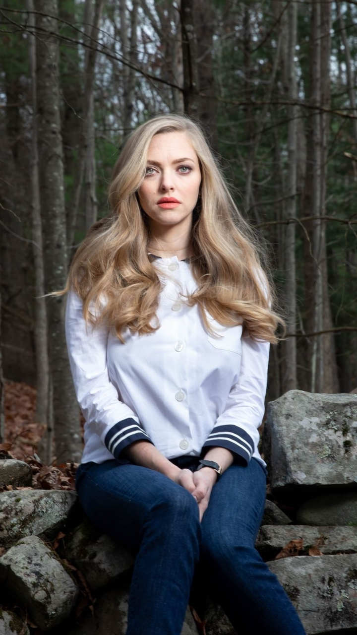 New Amanda Seyfried Actress 2021 Wallpapers