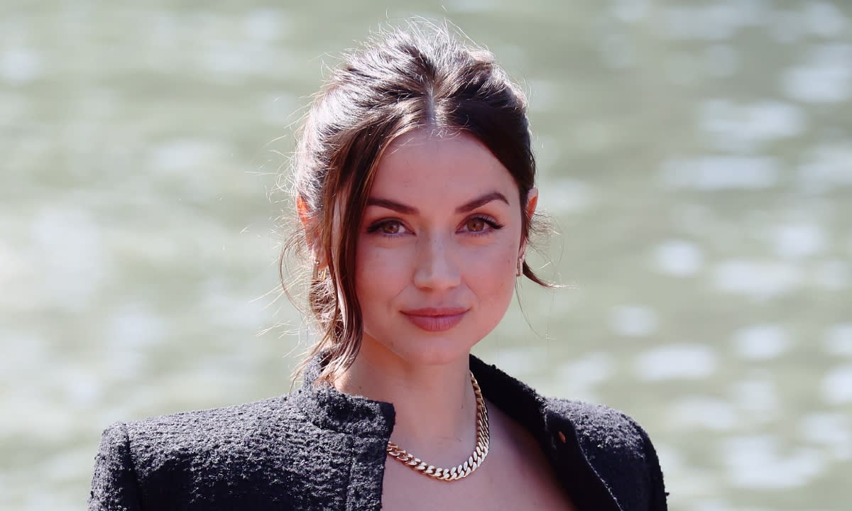 New Ana de Armas Actress 2021 Wallpapers