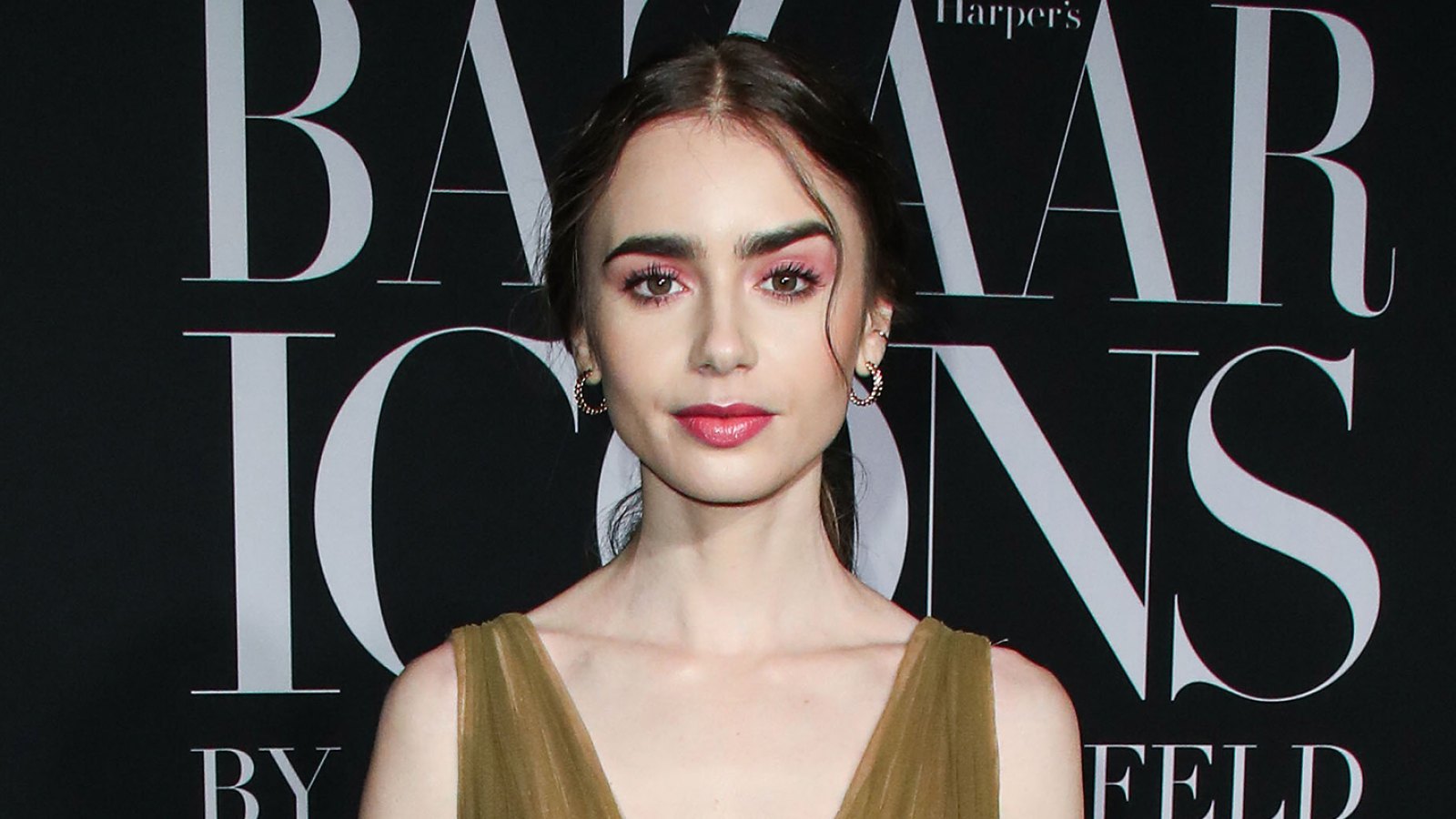 New Lily Collins Actress 2021 Wallpapers