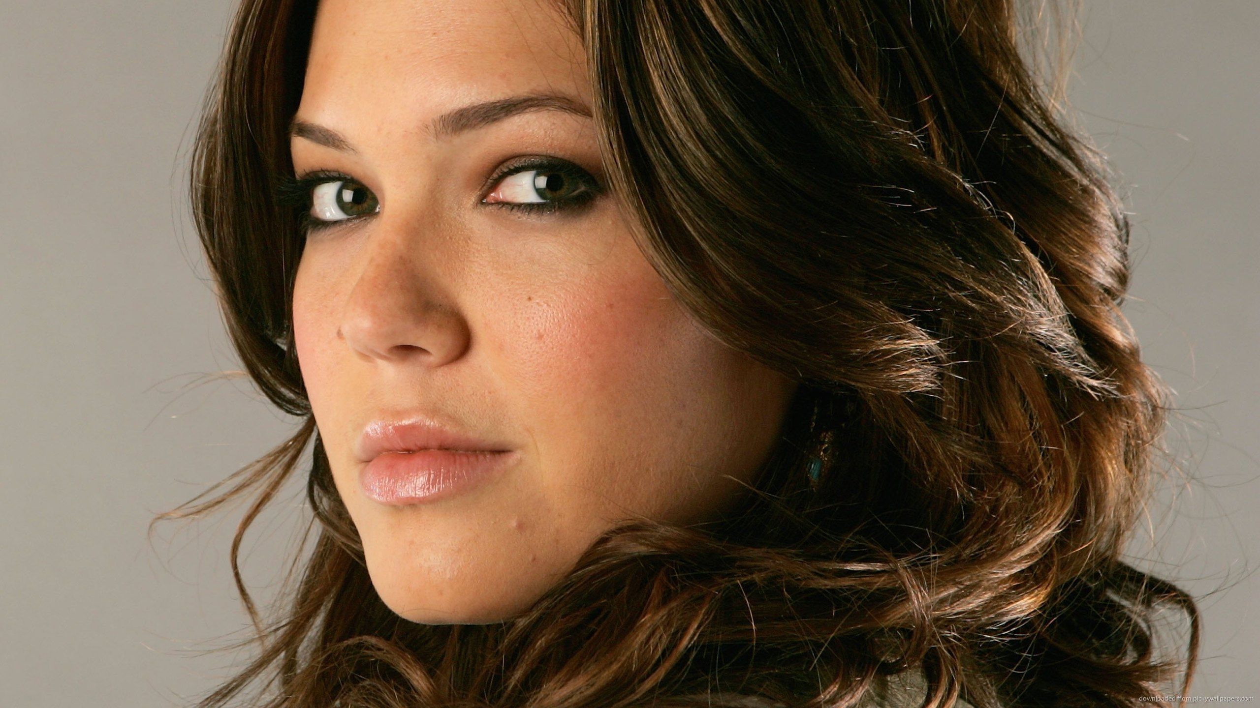 New Mandy Moore 2020 Wallpapers