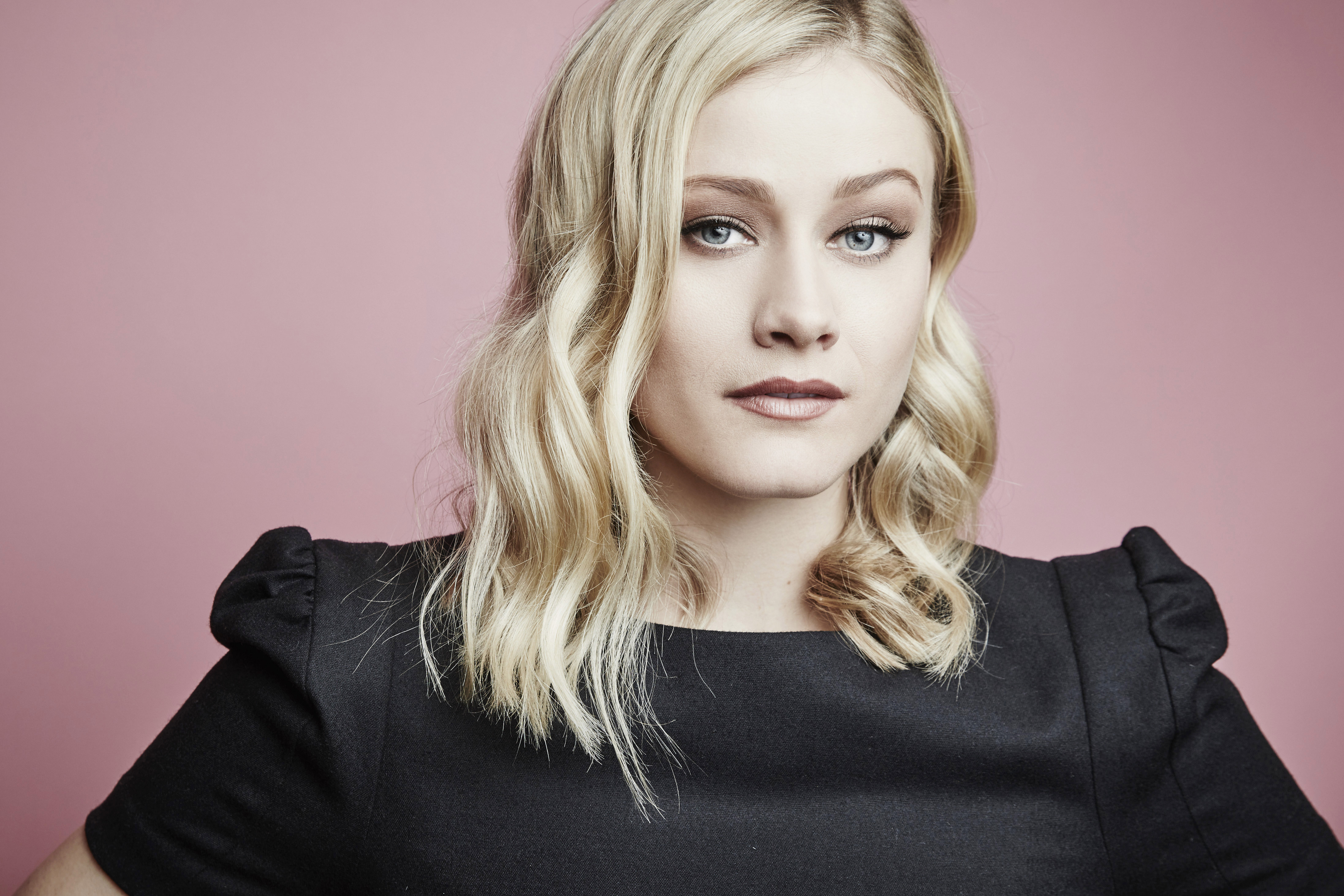 Olivia Dudley Actress 2018 Photoshoot Wallpapers