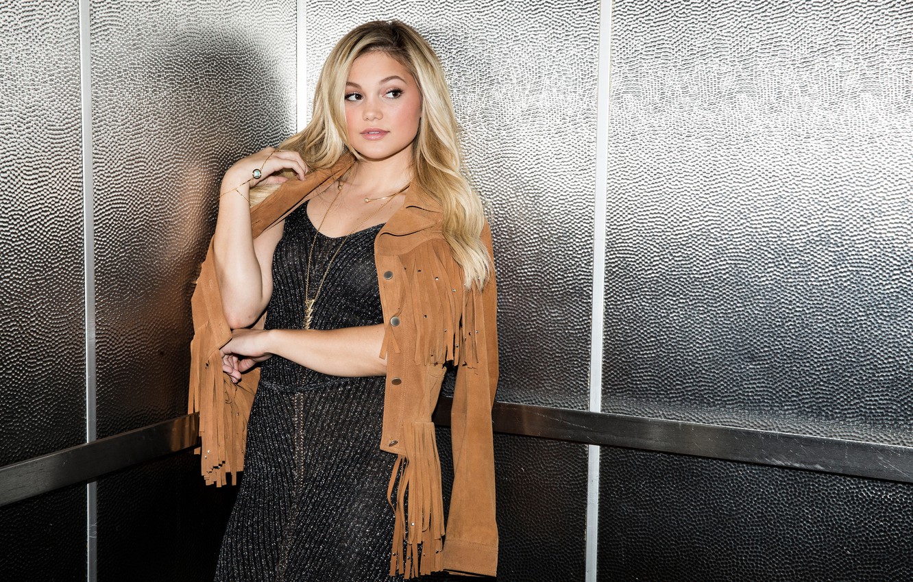 Olivia Holt Actress Portrait Wallpapers