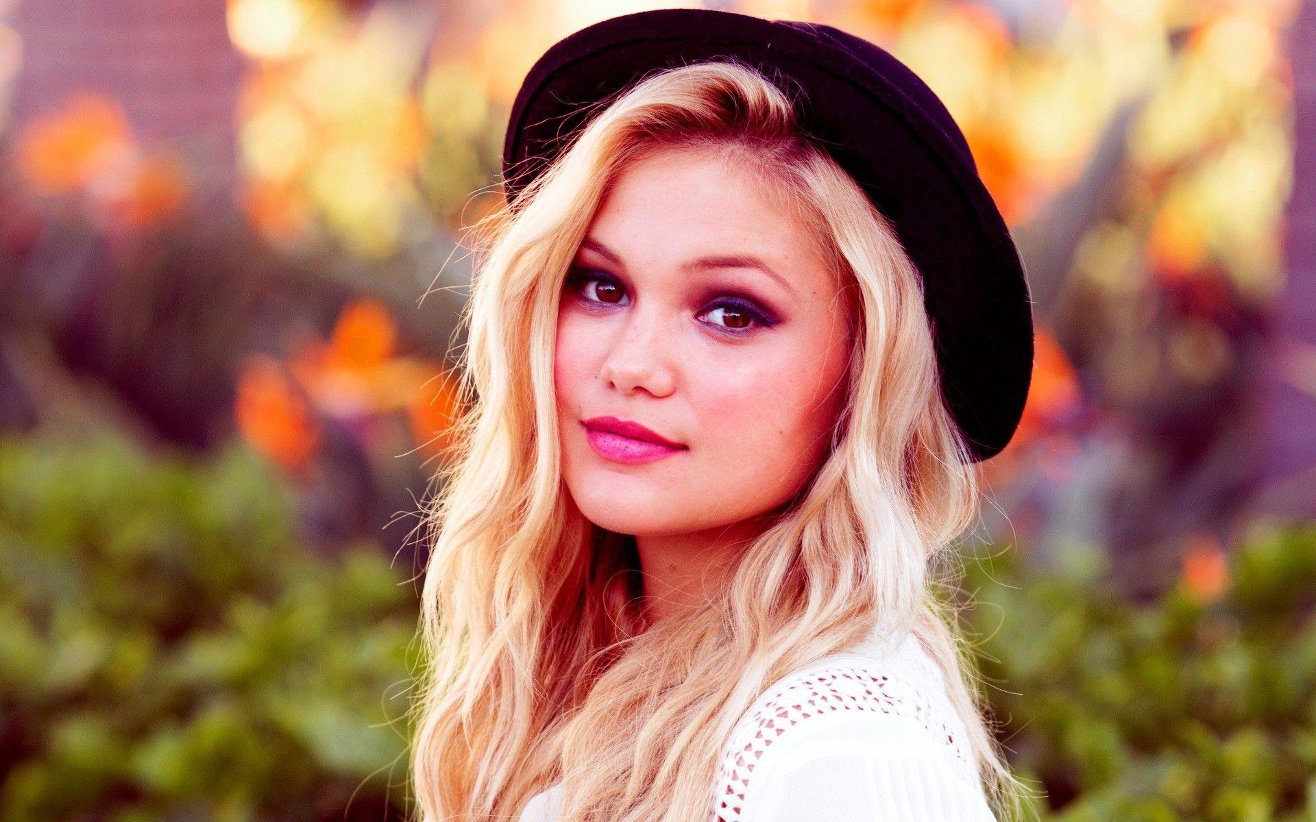 Olivia Holt Actress Portrait Wallpapers