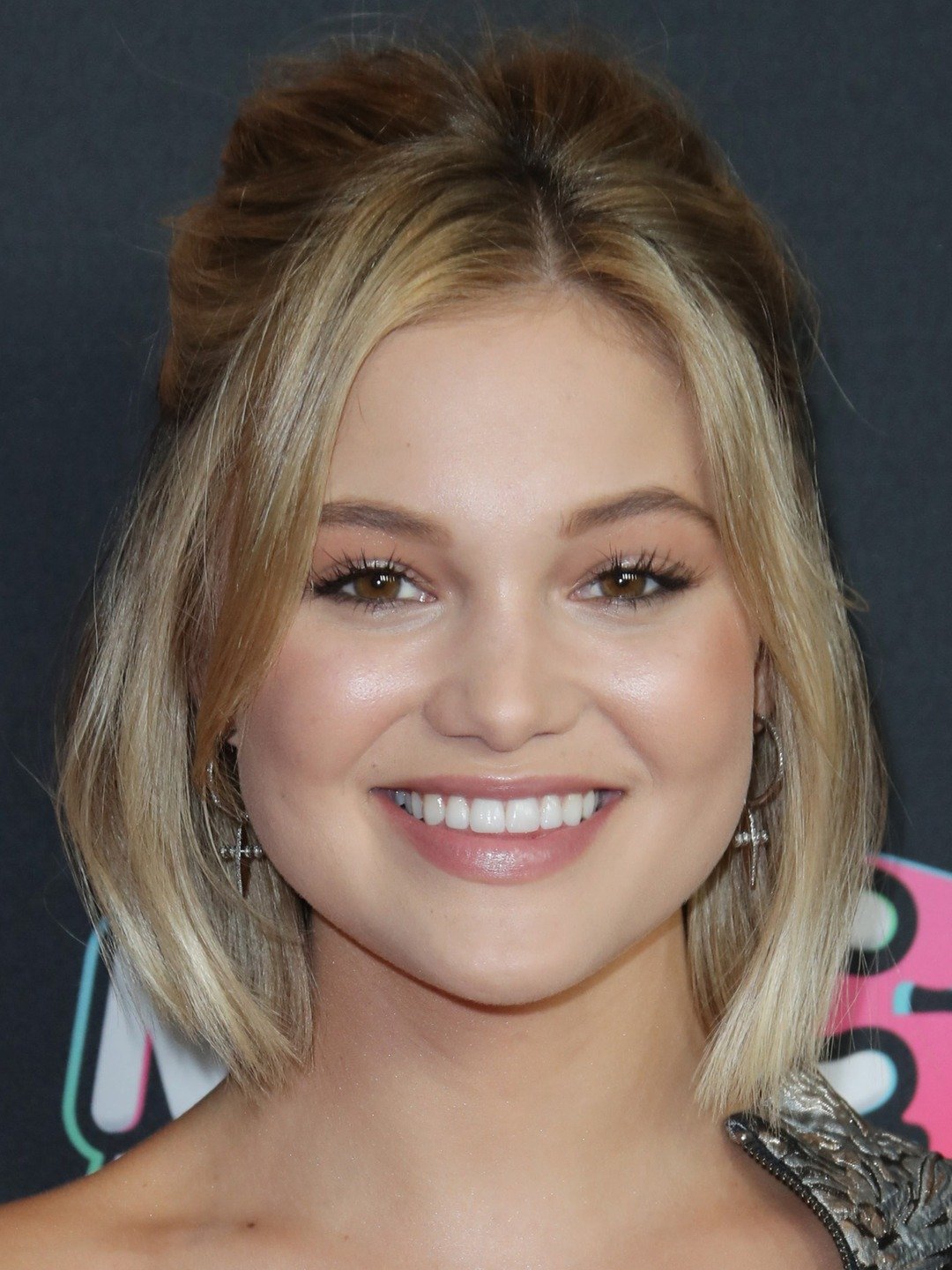 Olivia Holt Actress Portrait 2021 Wallpapers