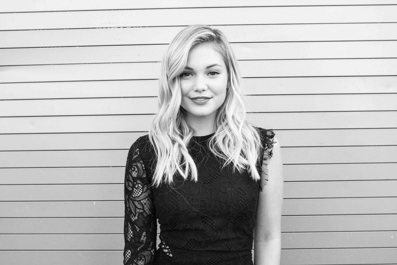 Olivia Holt Portrait Wallpapers