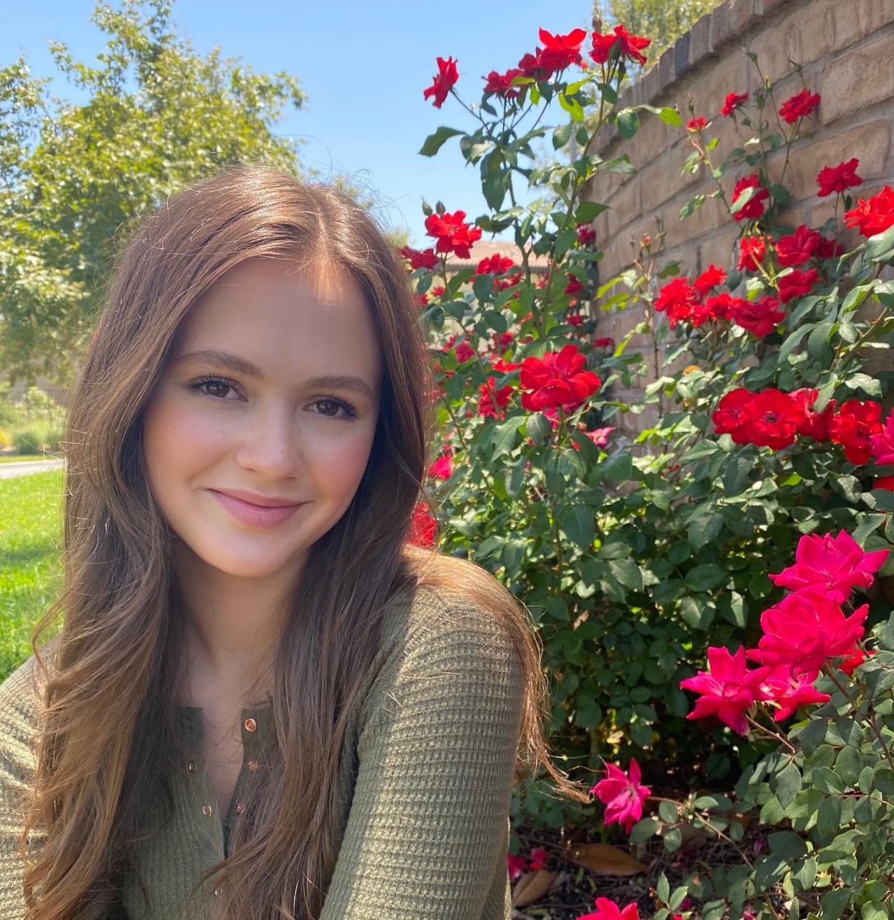 Olivia Sanabia 4K Wallpapers