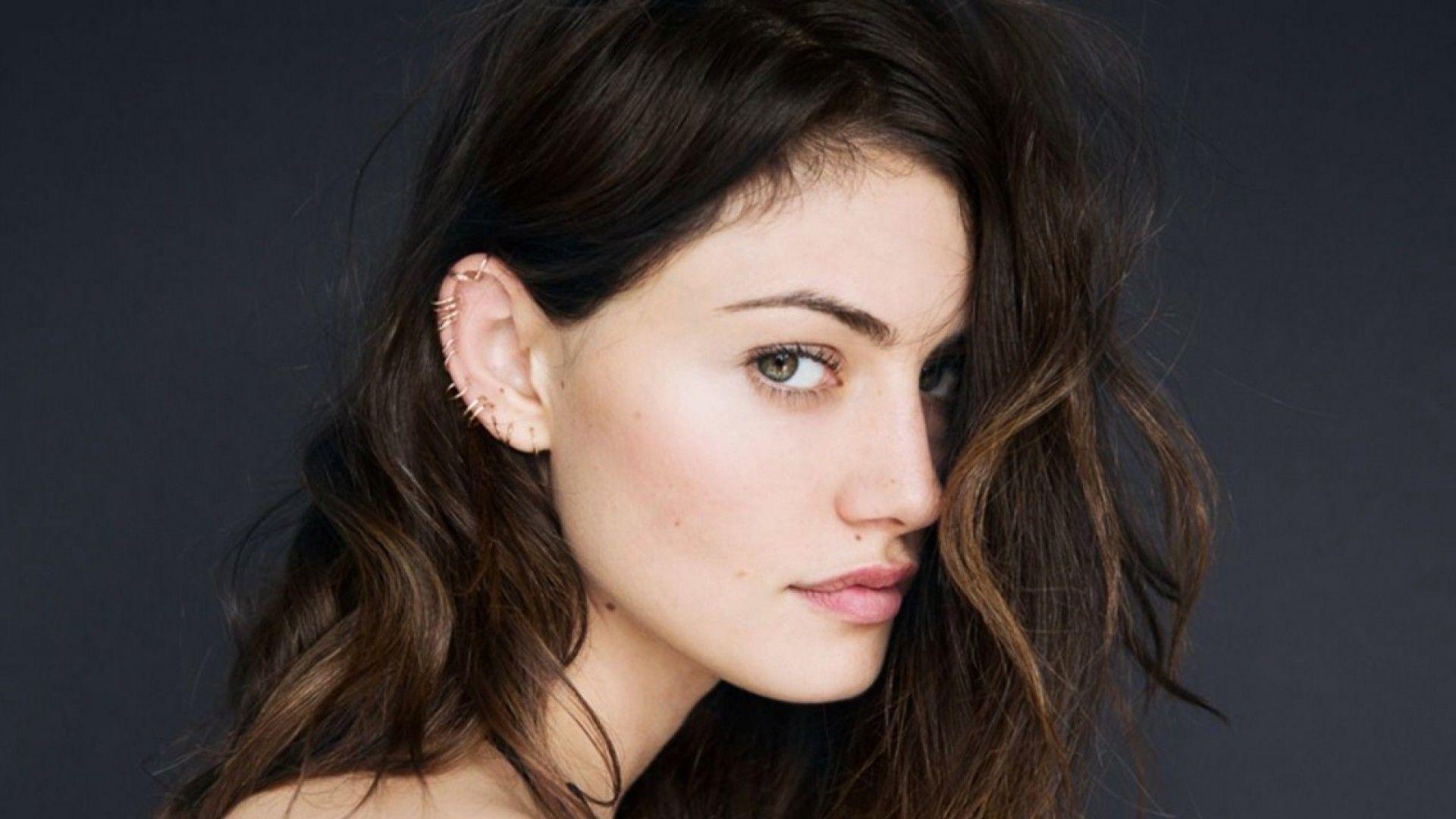 Phoebe Tonkin 2020 Wallpapers