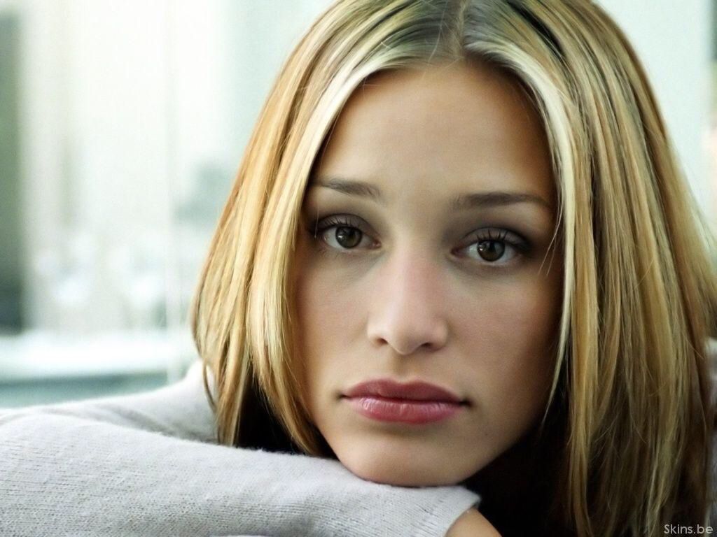 Piper Perabo Wallpapers