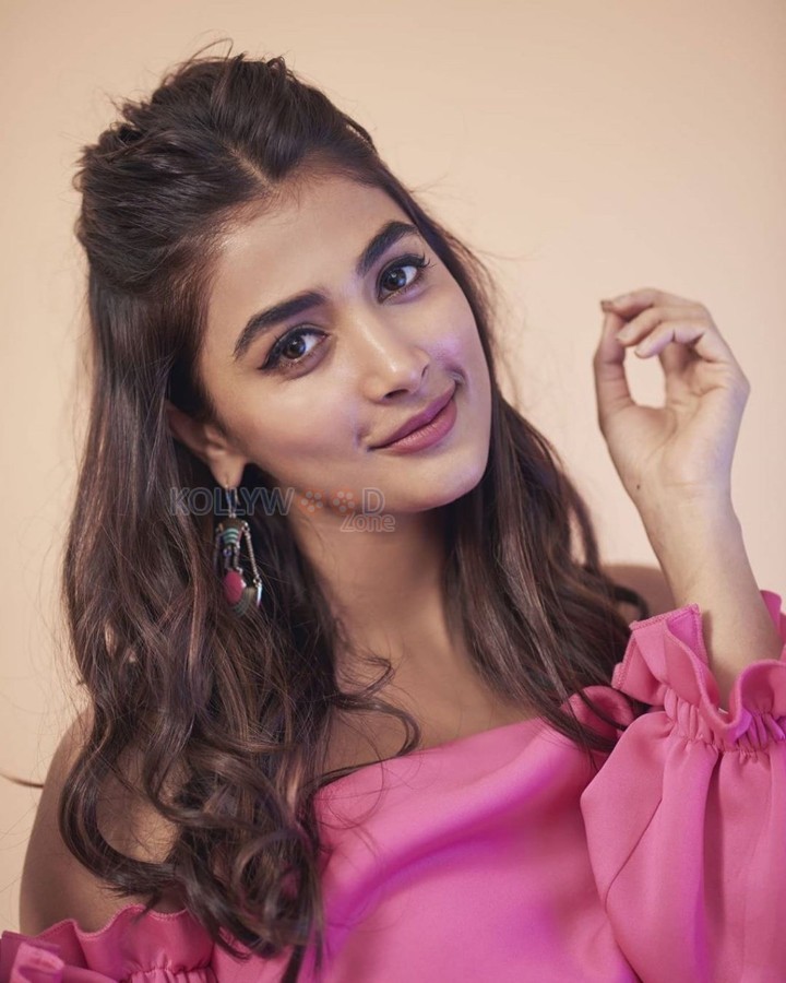 Pooja Hegde Wallpapers