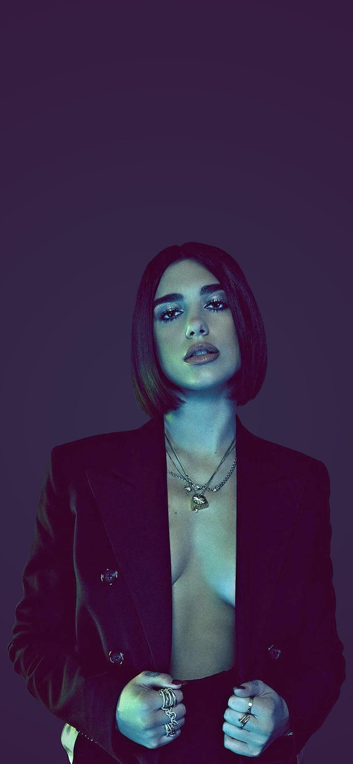 Pretty Dua Lipa Wallpapers