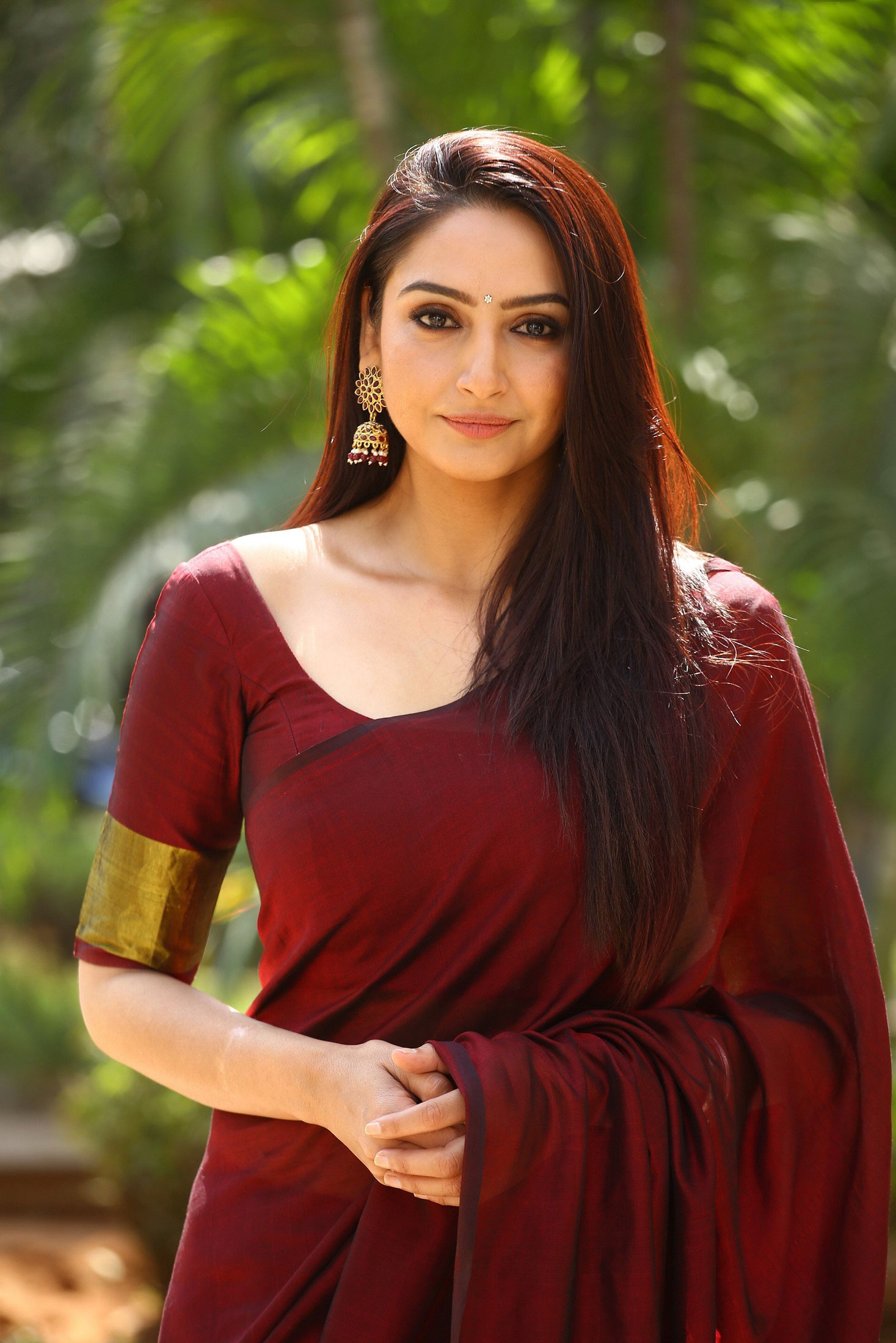 Ragini Dwivedi Wallpapers