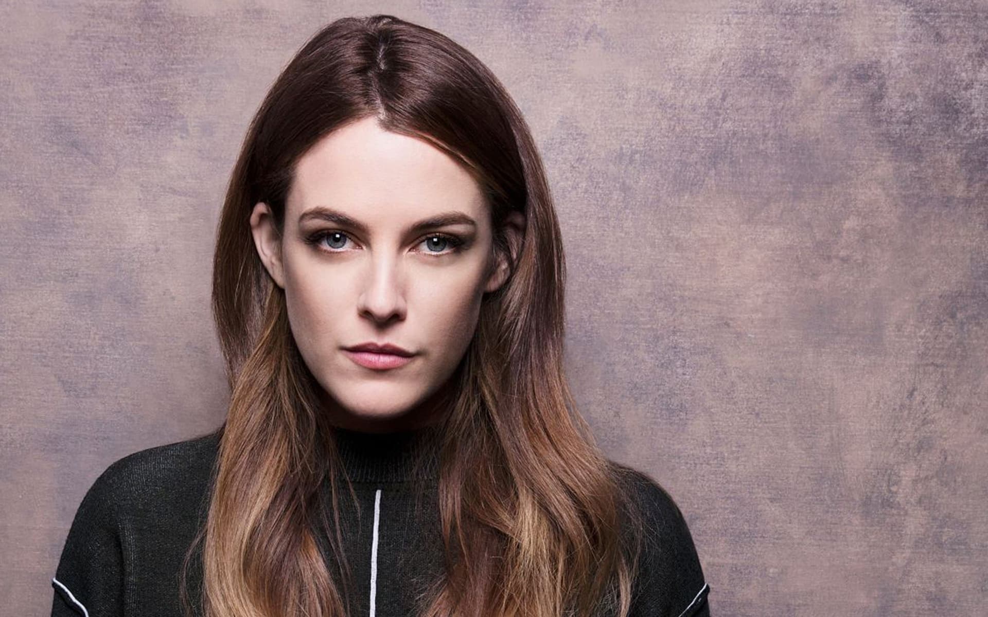 Riley Keough Wallpapers