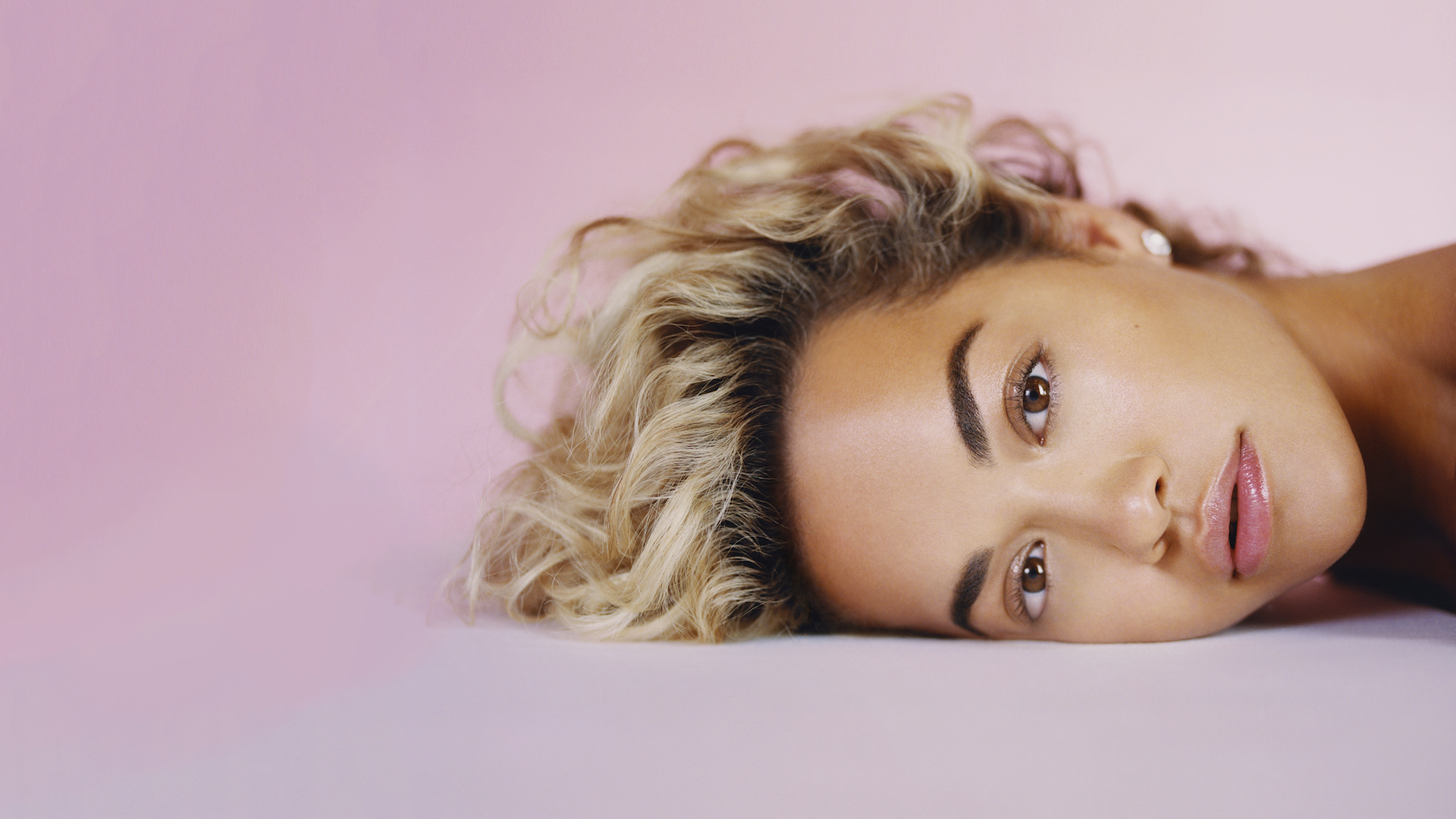 Rita Ora 2019 Wallpapers