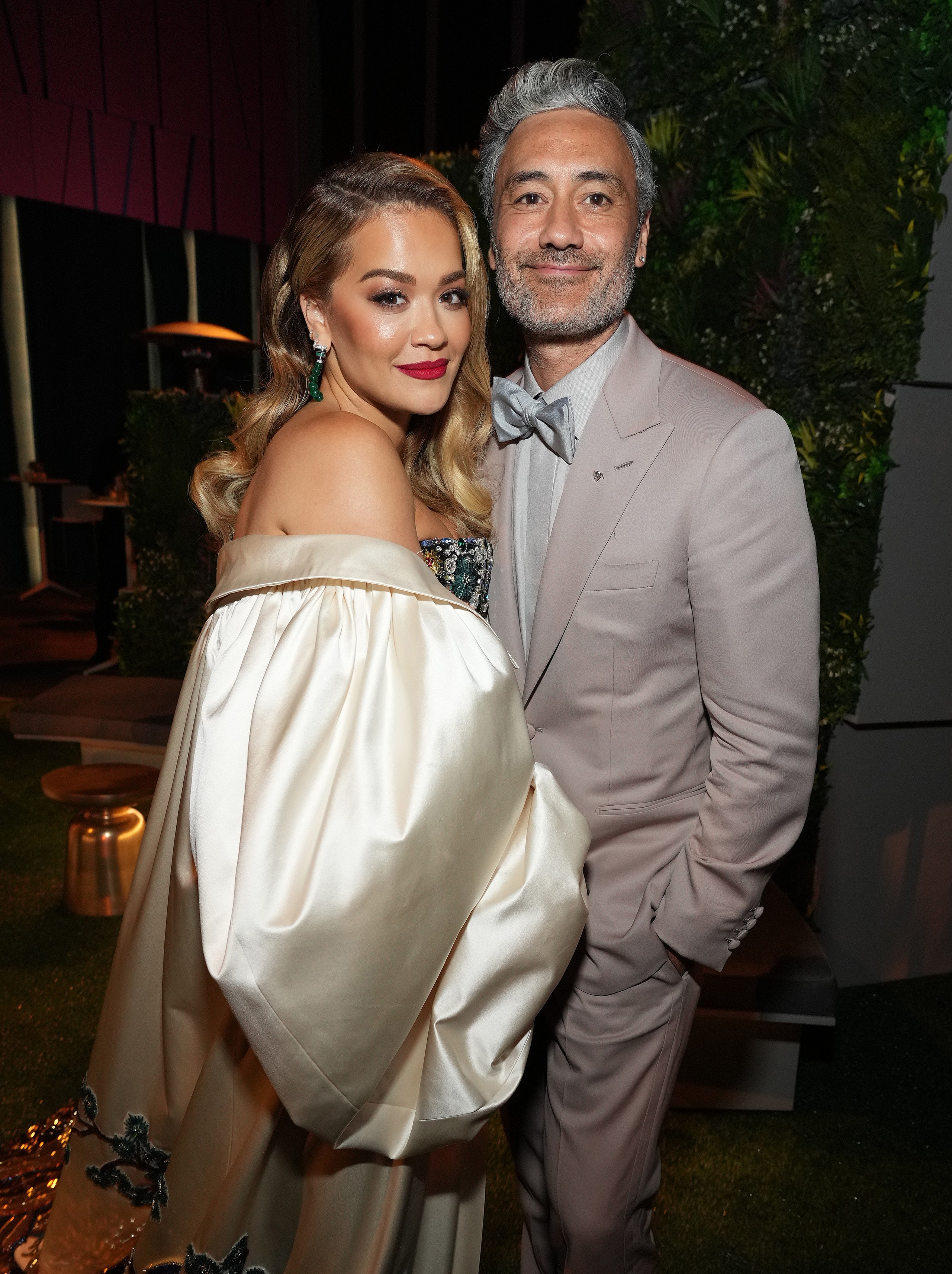 Rita Ora White Dress Wallpapers