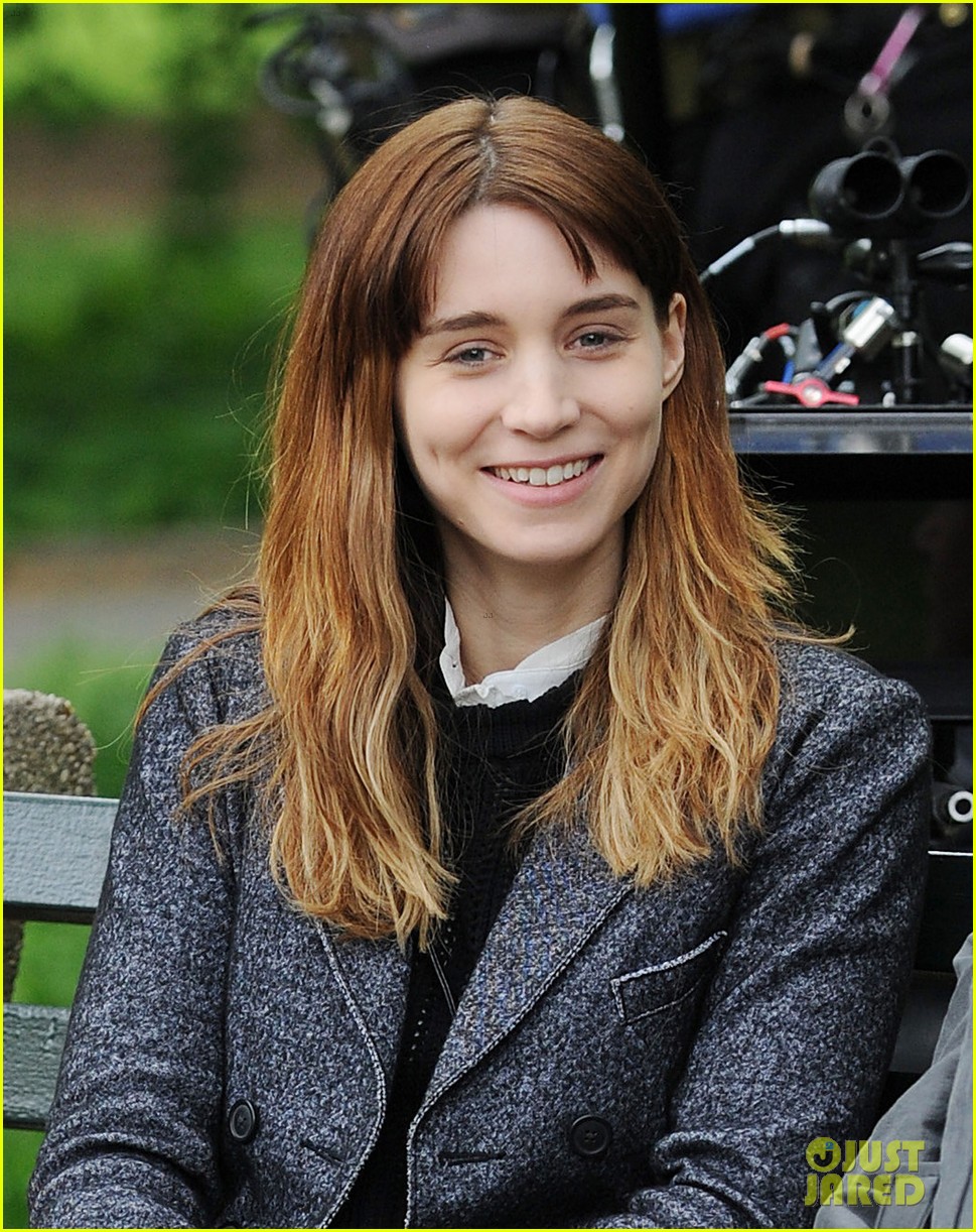 Rooney Mara Cute Smile Wallpapers