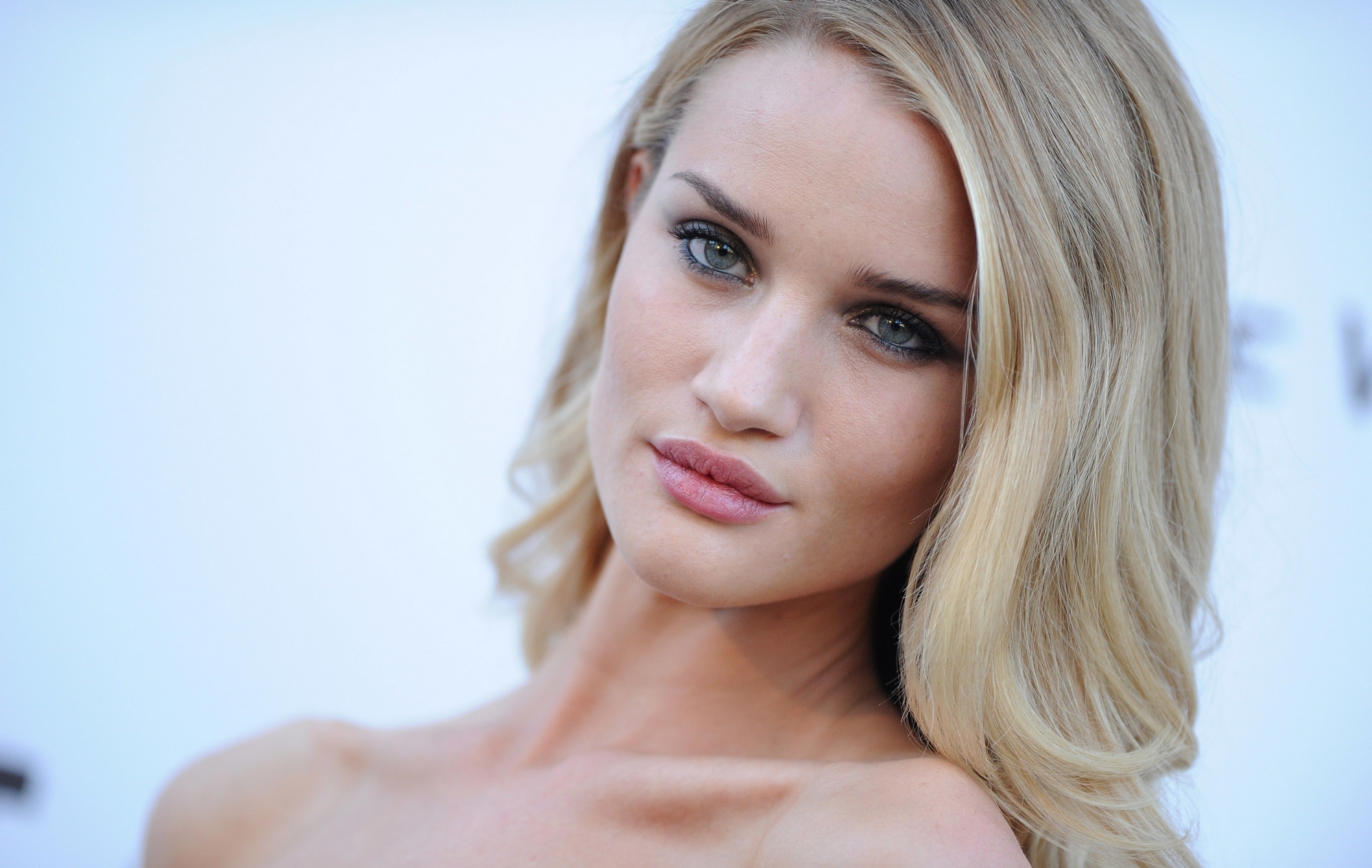 Rosie Huntington Whiteley Wallpapers