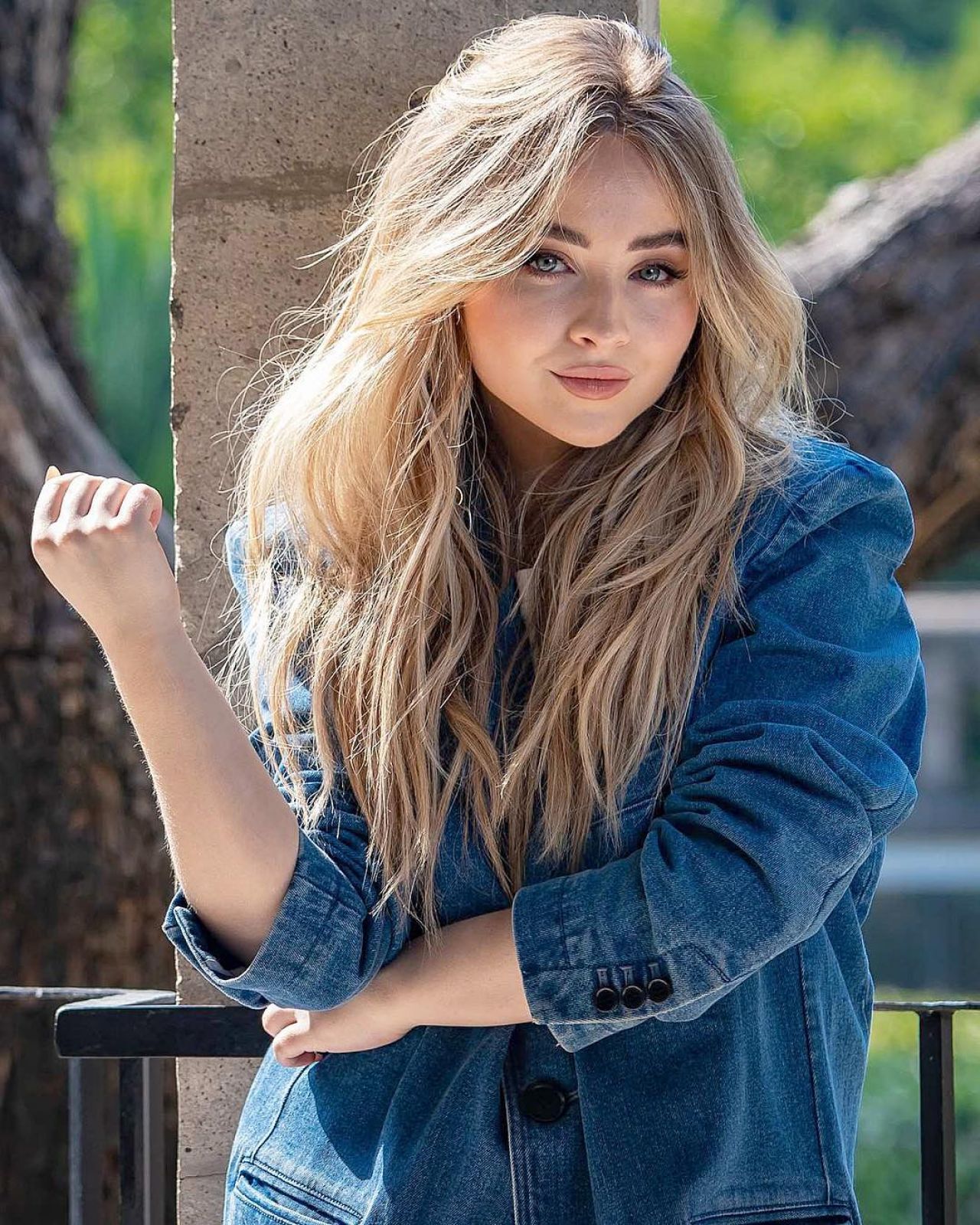 Sabrina Carpenter Beautiful Photoshoot Wallpapers