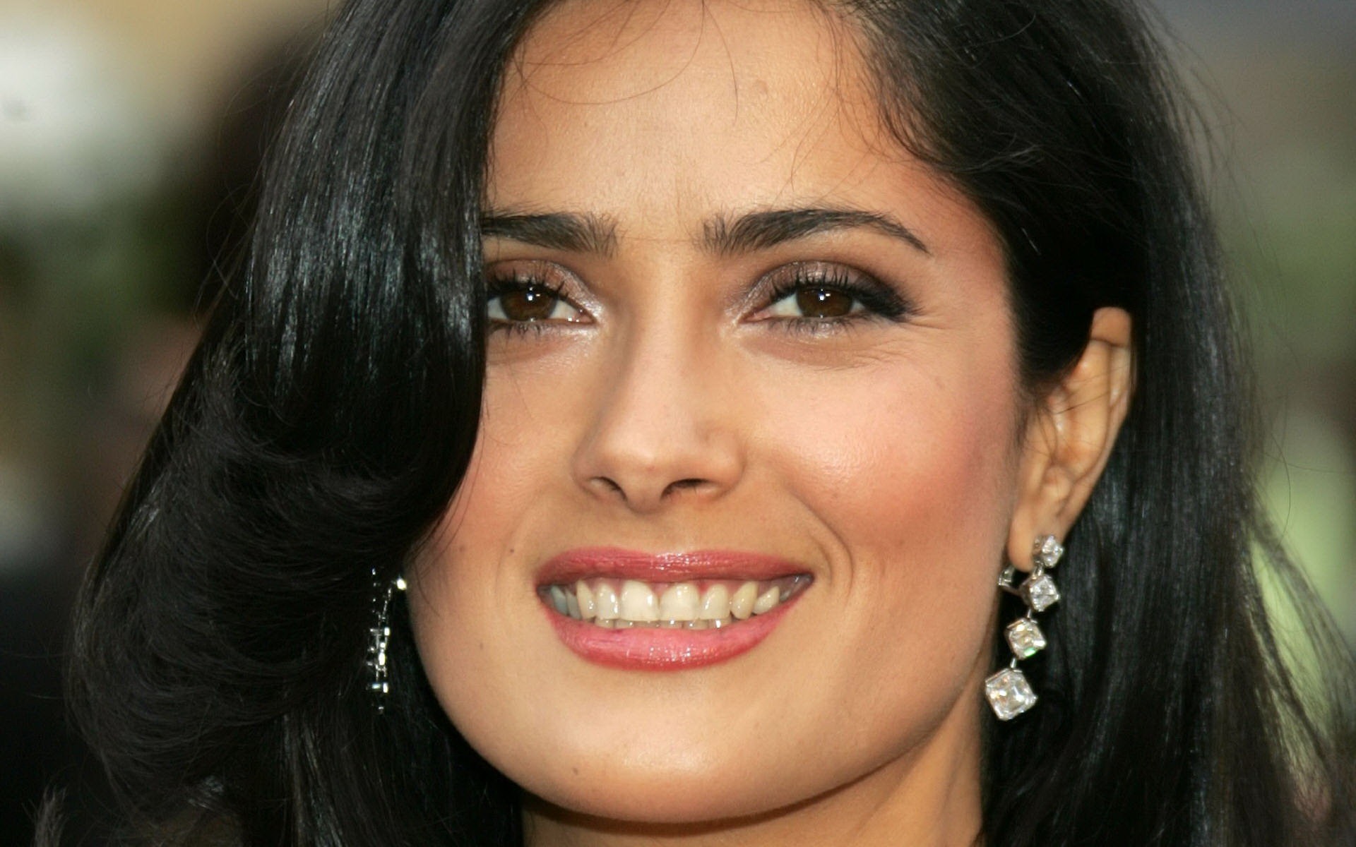 Salma Hayek HD Wallpapers