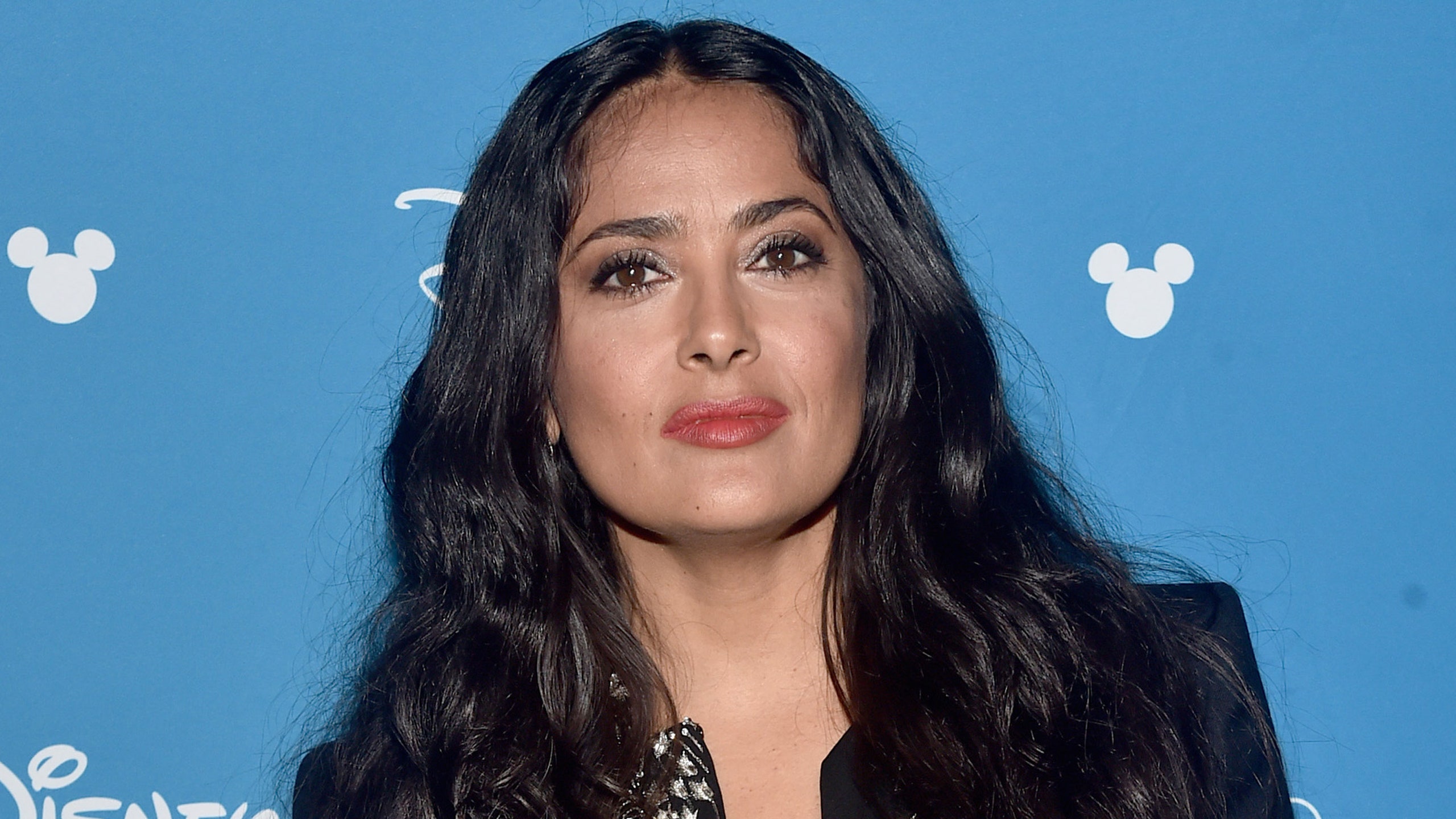 Salma Hayek HD Wallpapers