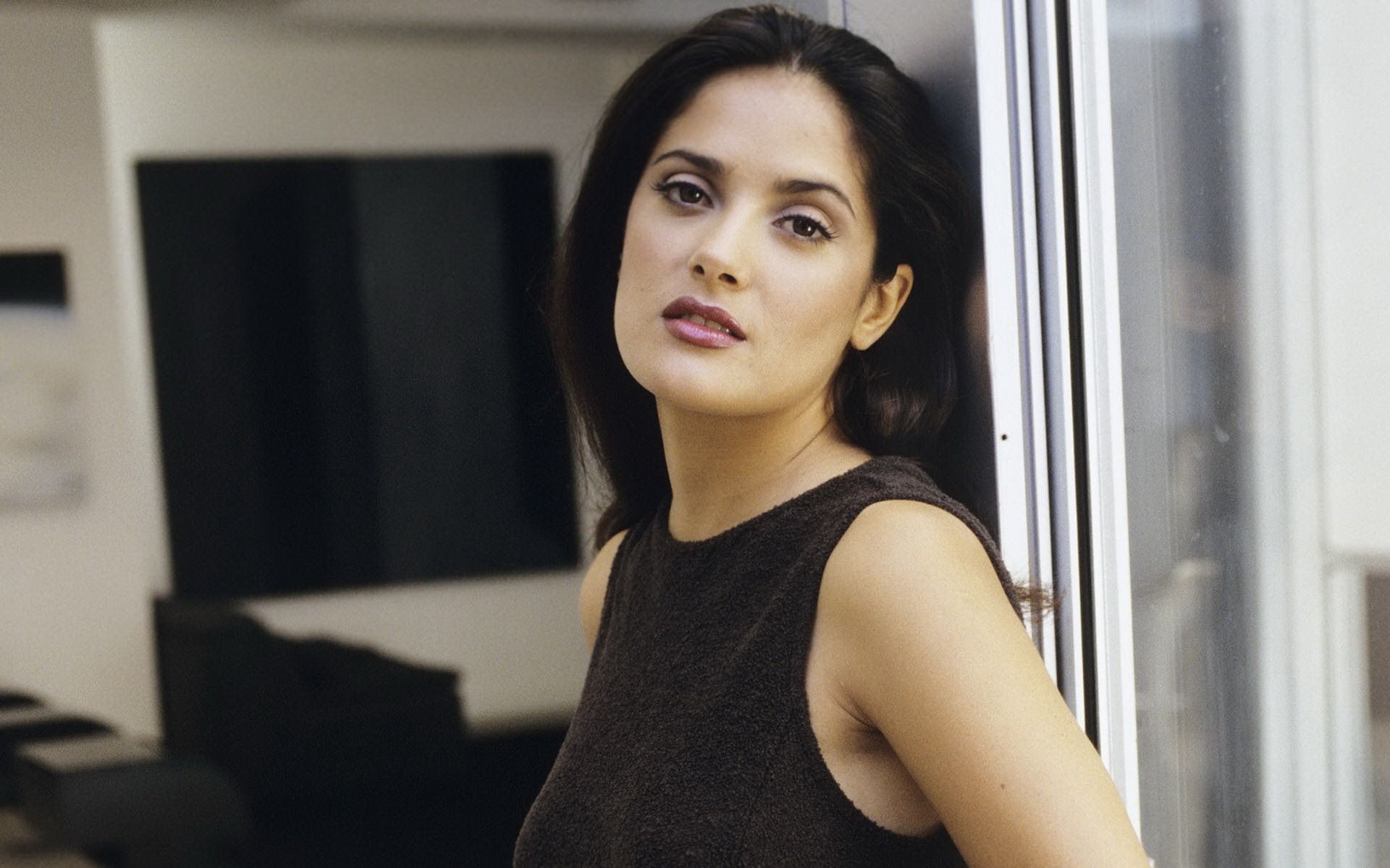 Salma Hayek HD Wallpapers