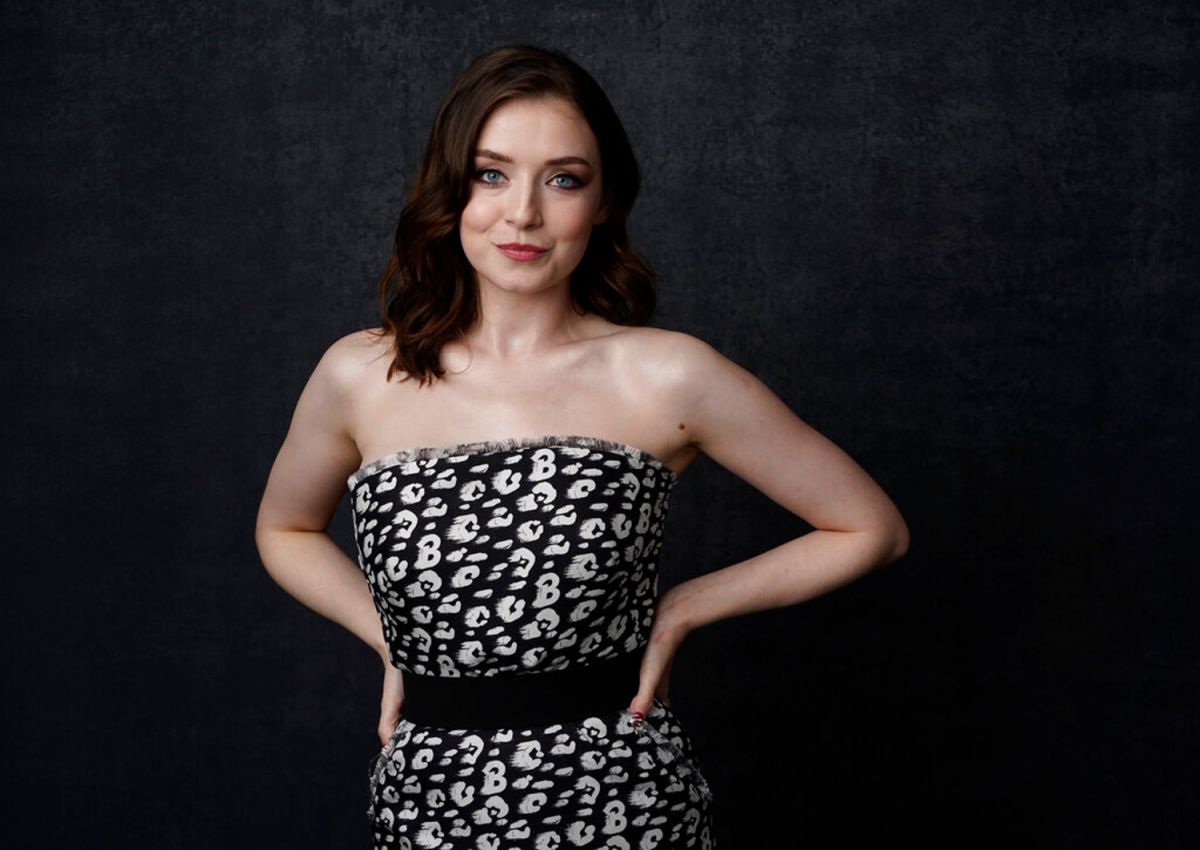 Sarah Bolger 2018 Comic Con Portrait Wallpapers