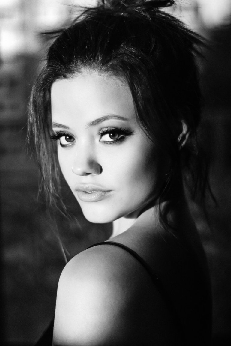 Sarah Jeffery 2019 Wallpapers