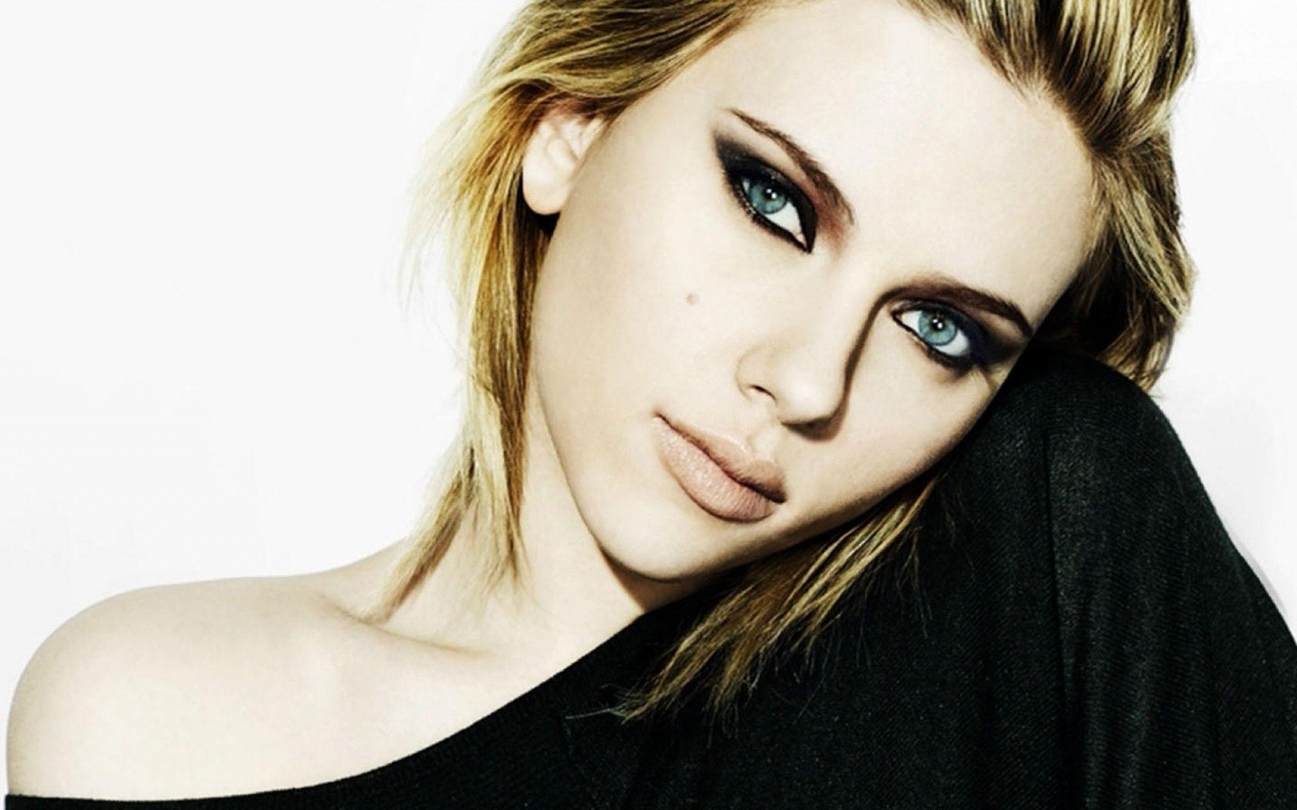 Scarlett Johansson Latest Photoshoot Wallpapers