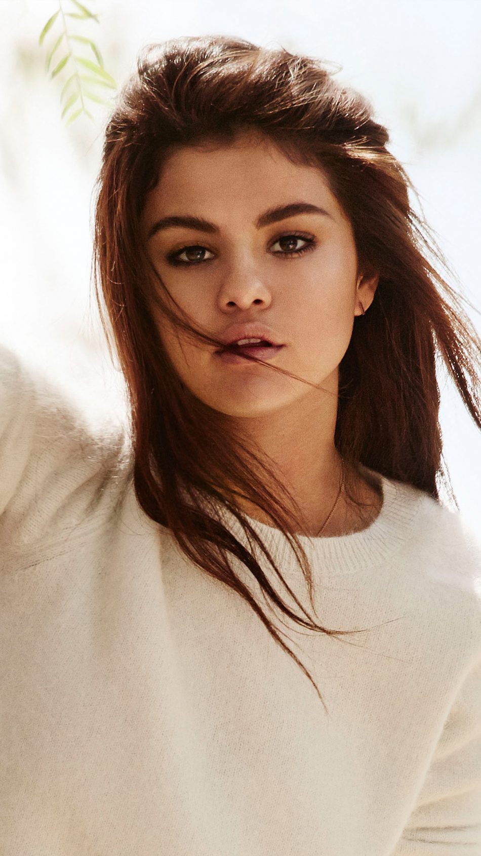 Selena Gomez Beautiful 2020 Wallpapers