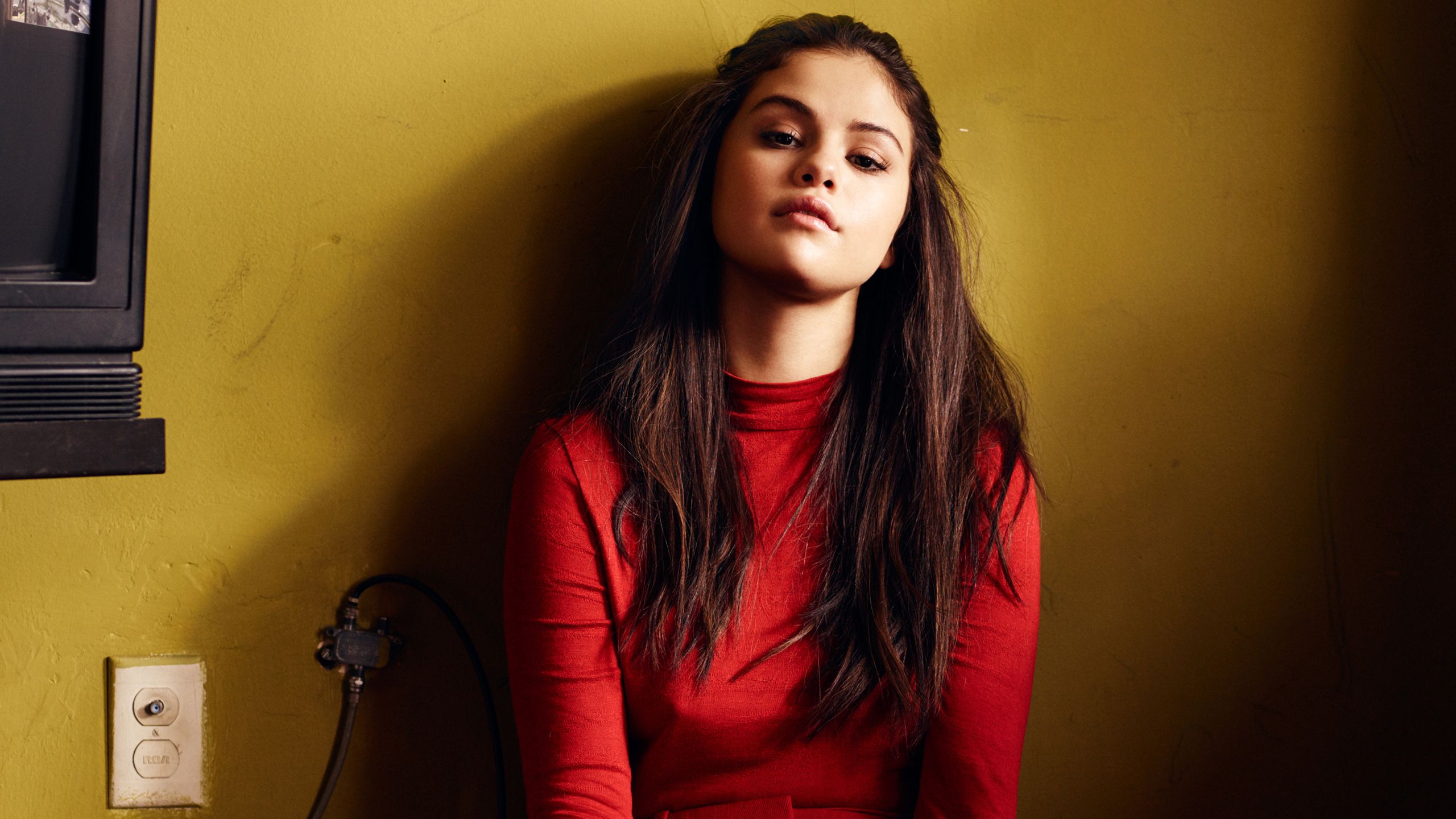 Selena Gomez Stunning Red Dress Instyle Wallpapers