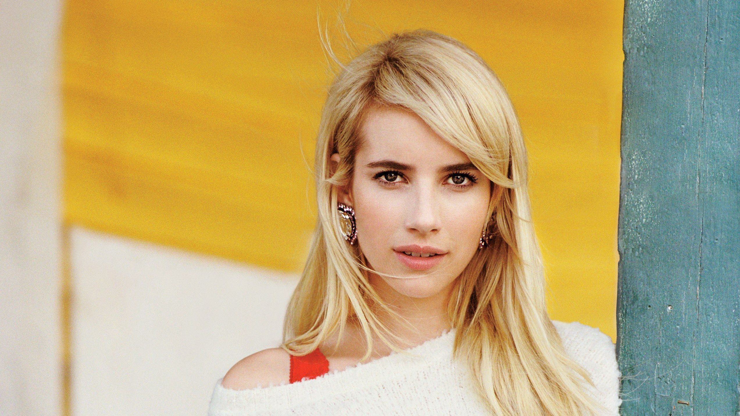 Sexy Emma Roberts Wallpapers