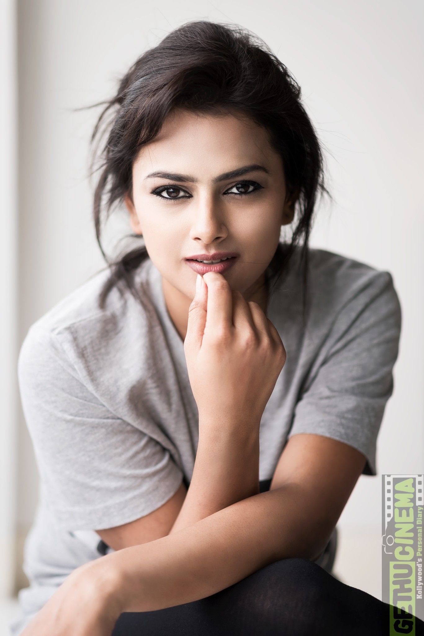 Shraddha Srinath Wallpapers