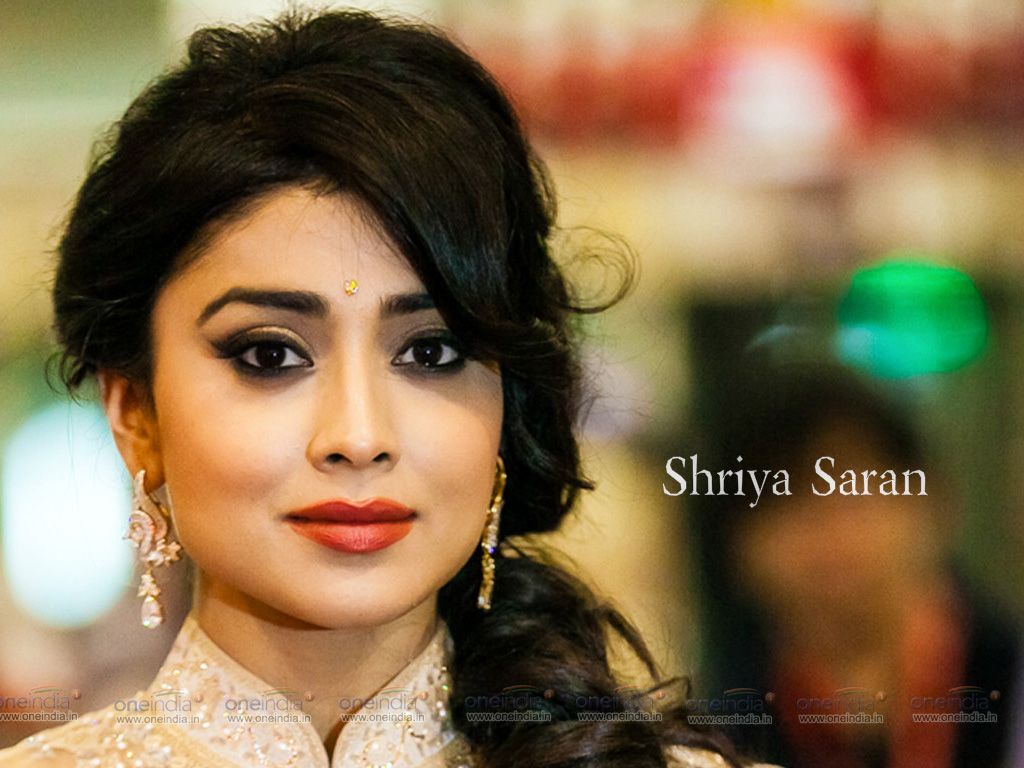 Shriya Saran Wallpapers