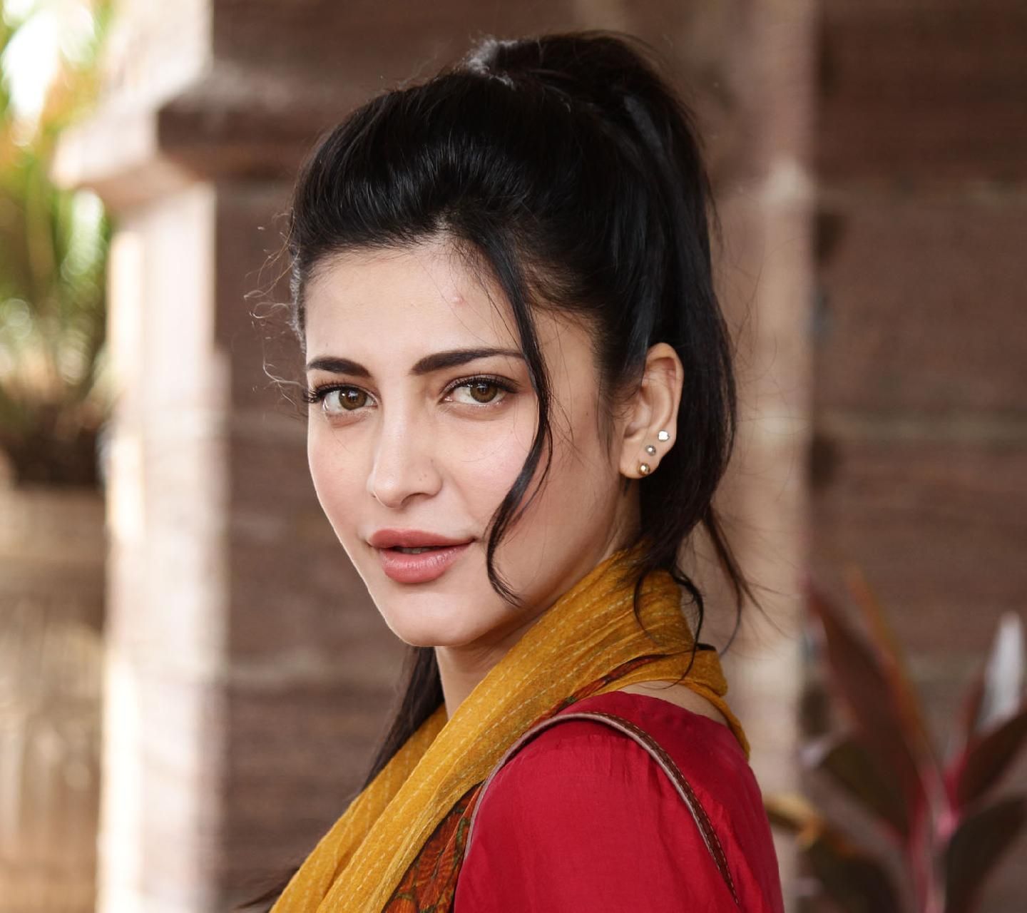 Shruti Haasan Wallpapers