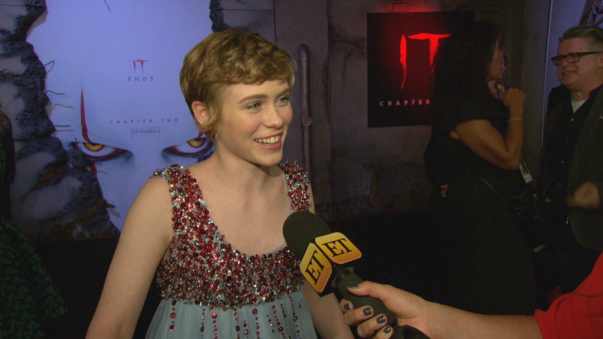 Sophia Lillis Black Dress Wallpapers