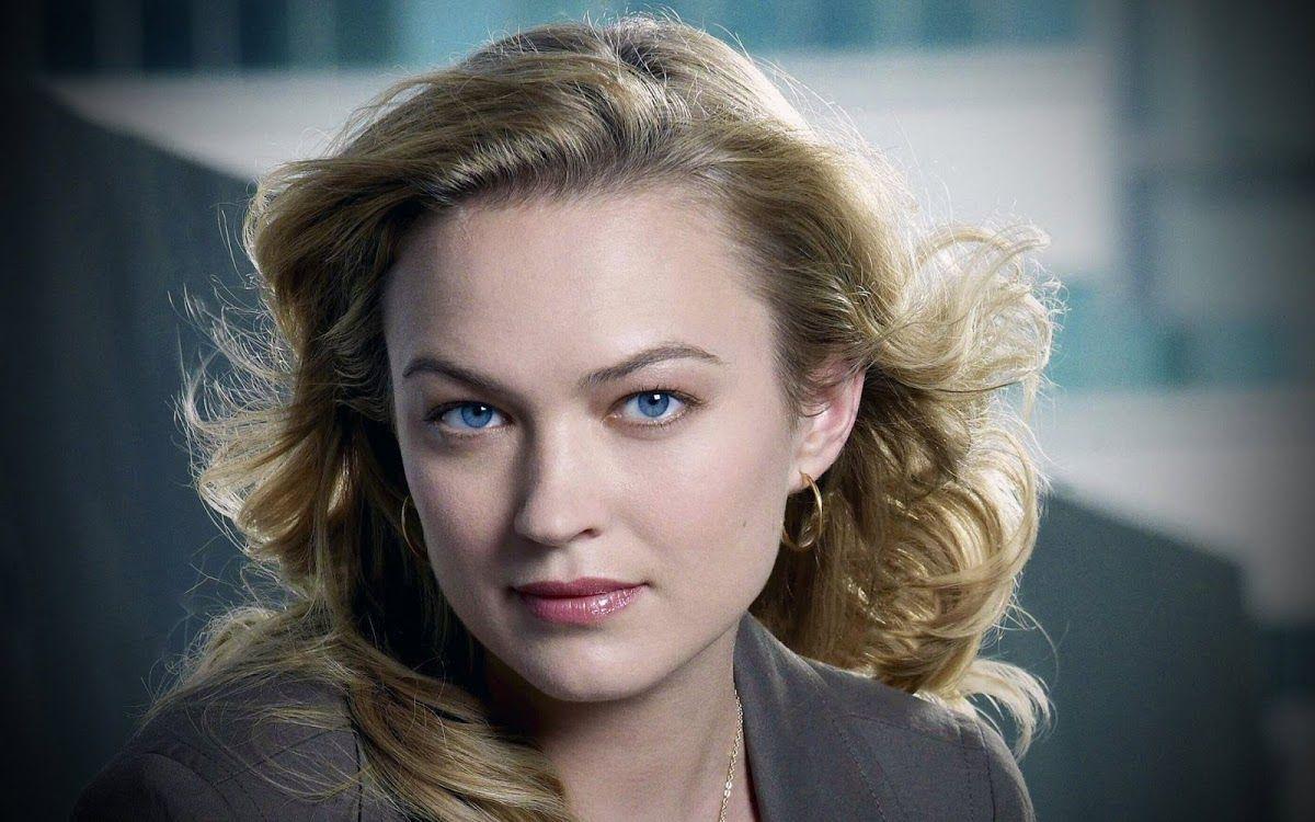 Sophia Myles Wallpapers