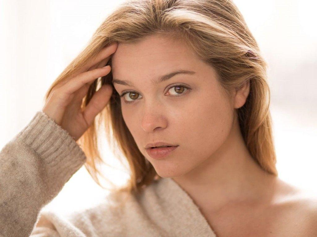 Sophie Cookson Kingsman Actress Wallpapers