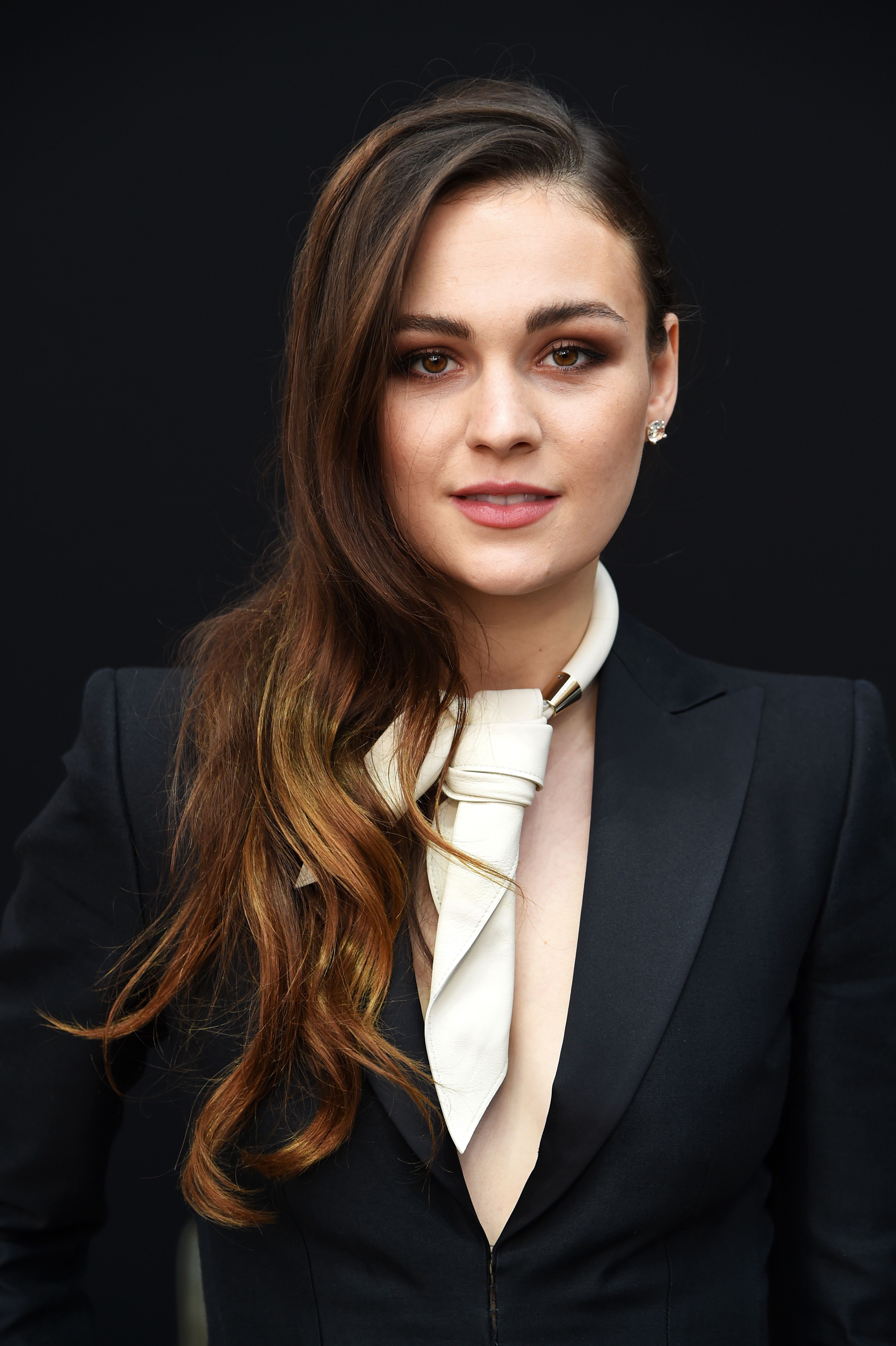 Sophie Skelton 2020 Wallpapers