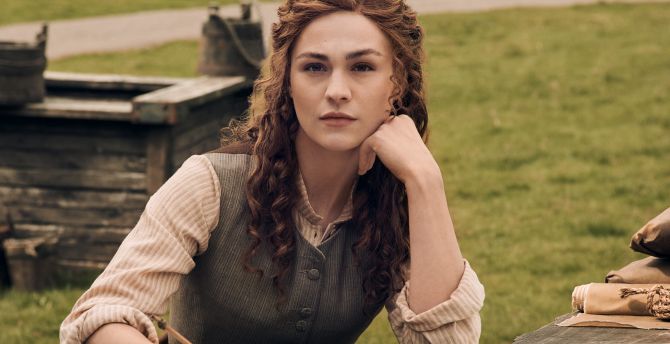 Sophie Skelton Outlander Actress Wallpapers