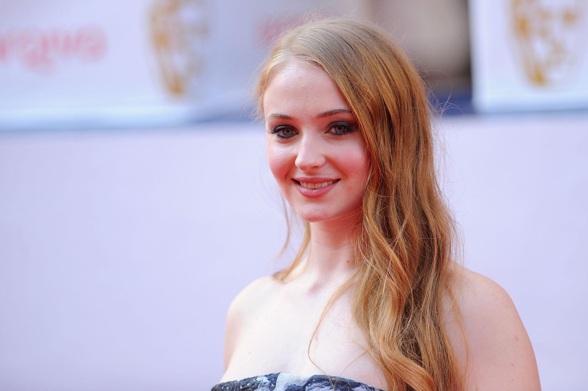 Sophie Turner Monochrome 2017 Wallpapers