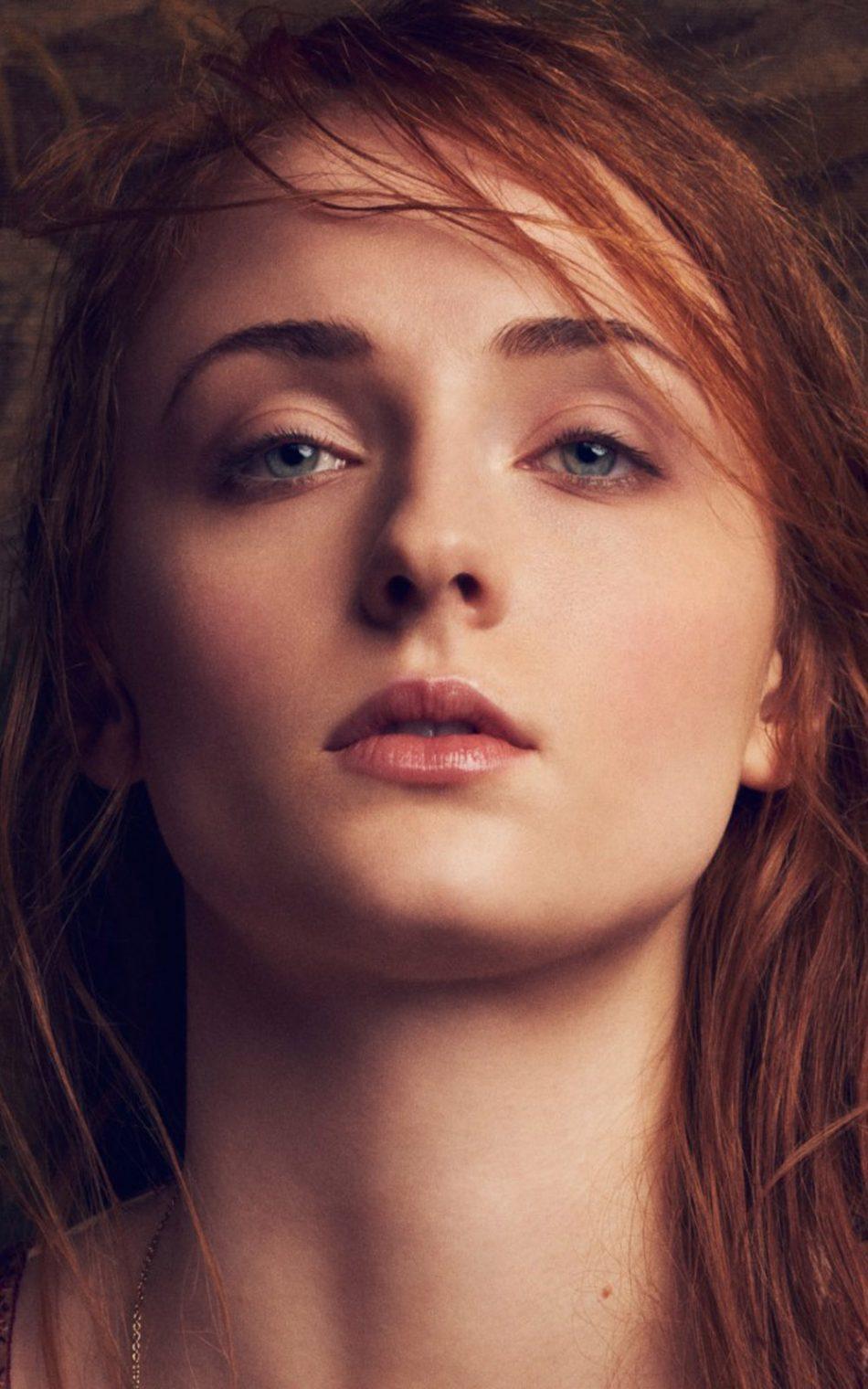 Sophie Turner The Wrap Wallpapers