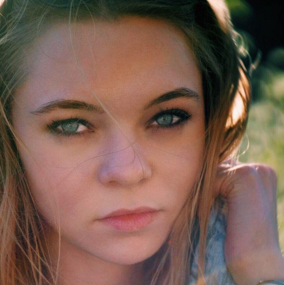 Taylor Hickson 2018 Wallpapers