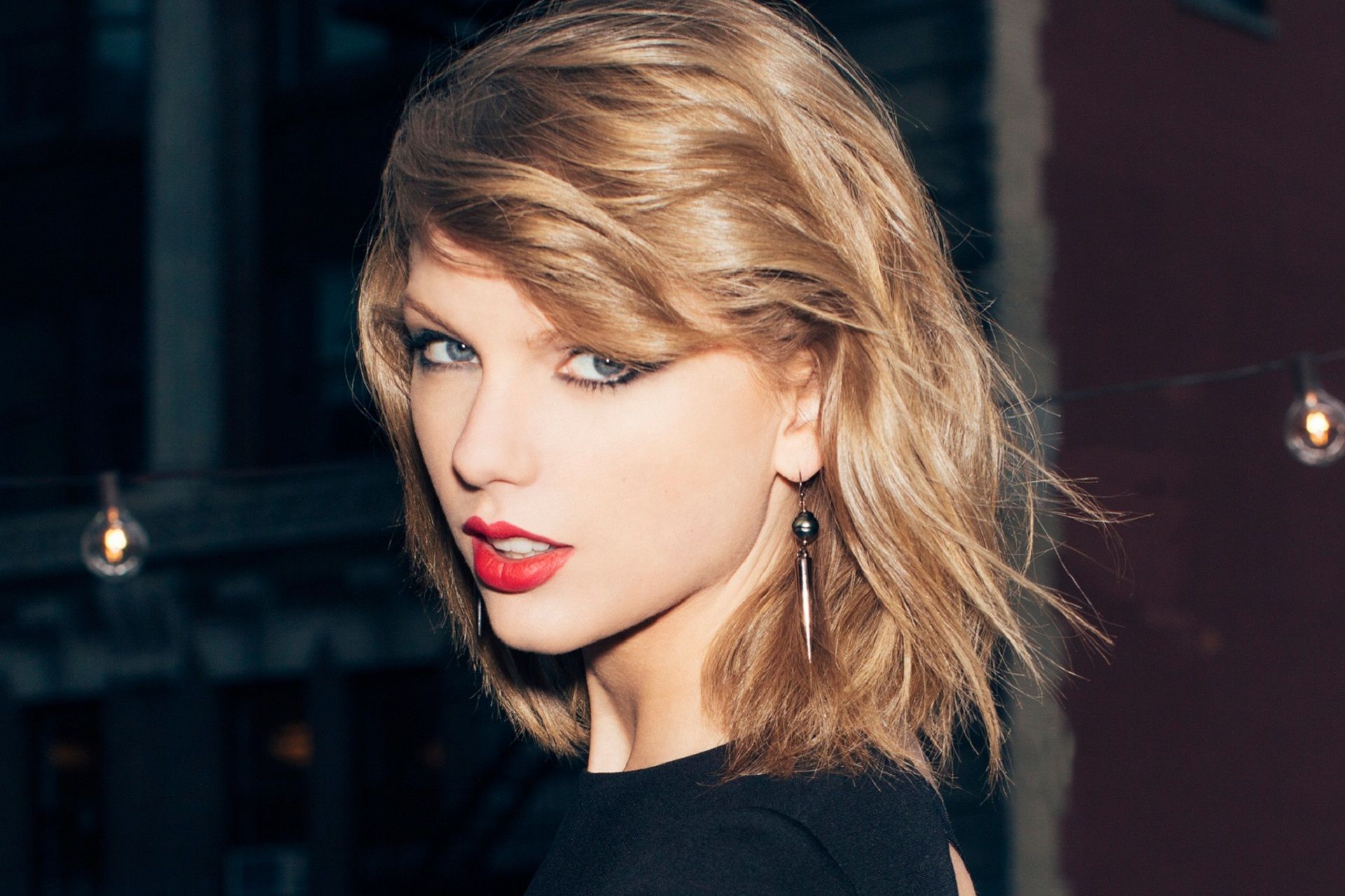 Taylor Swift Latest Wallpapers