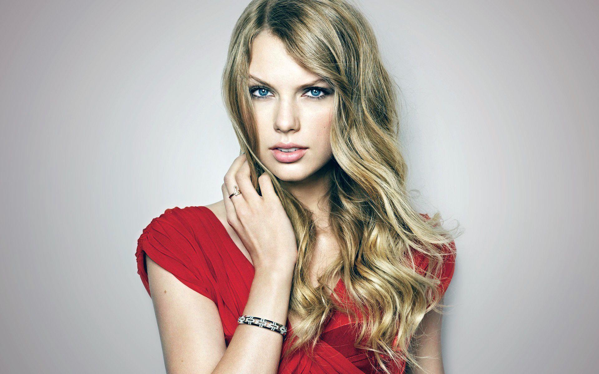 Taylor Swift Portrait 2018 Wallpapers