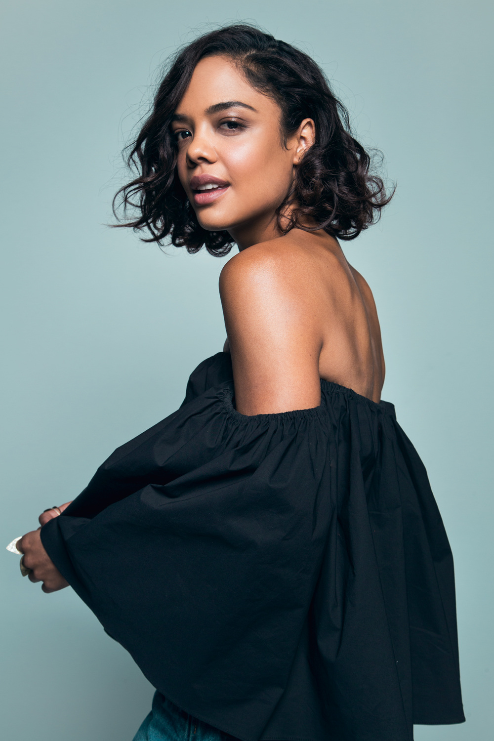 Tessa Thompson Actress Cool 2021 Wallpapers