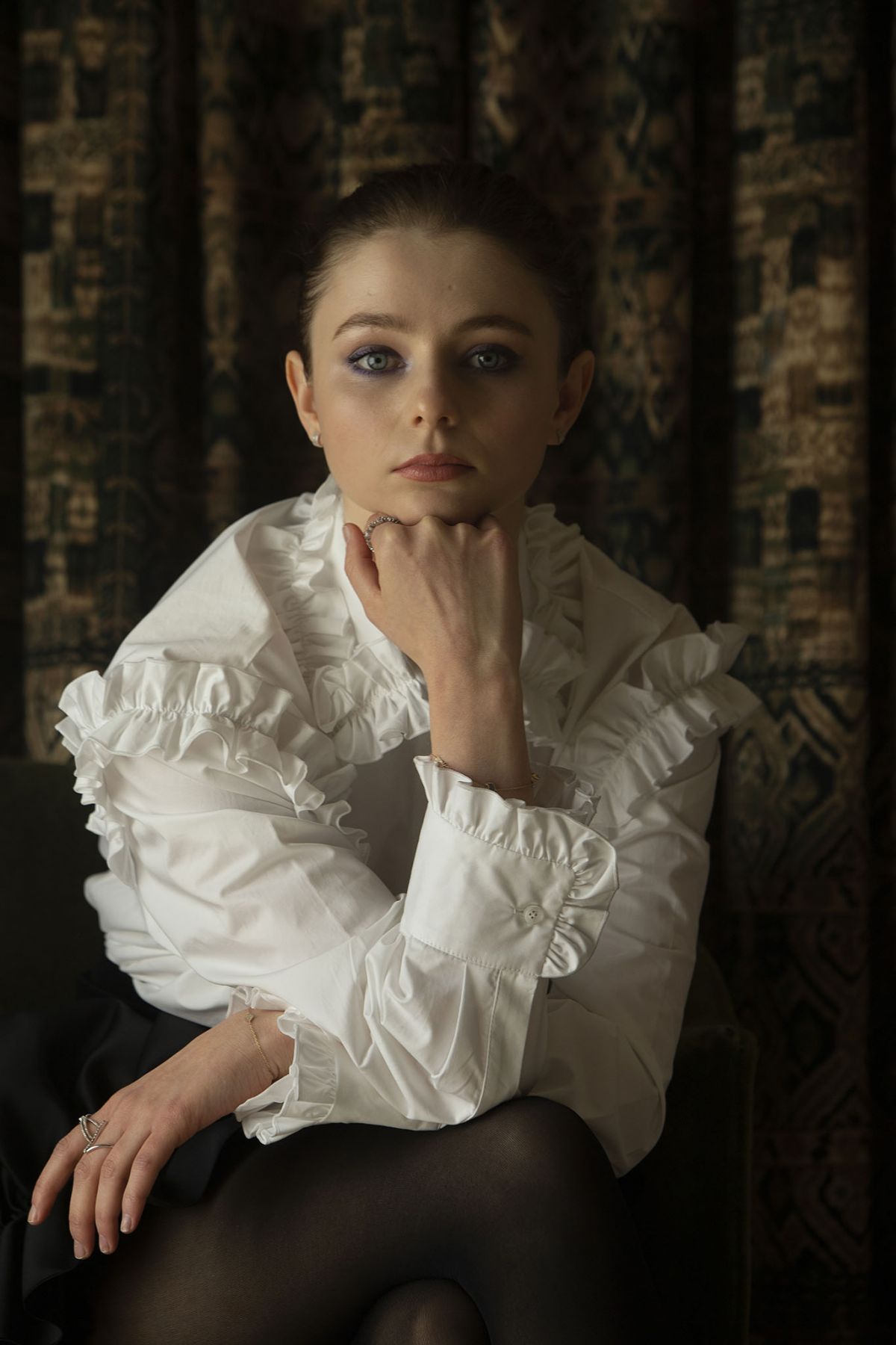 Thomasin McKenzie Actress HD 2021 Wallpapers